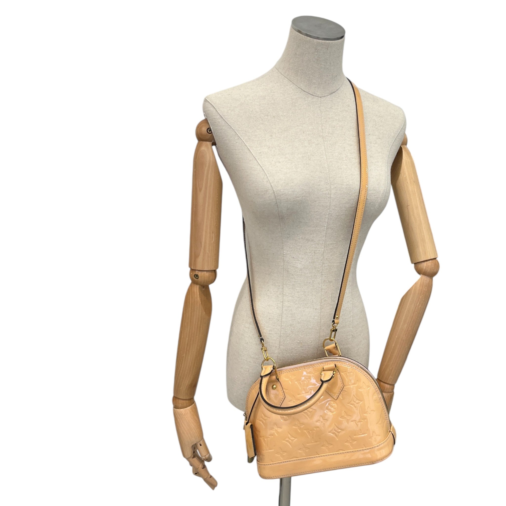 Women's Vernis Leather Alma Bb Handbag Beige