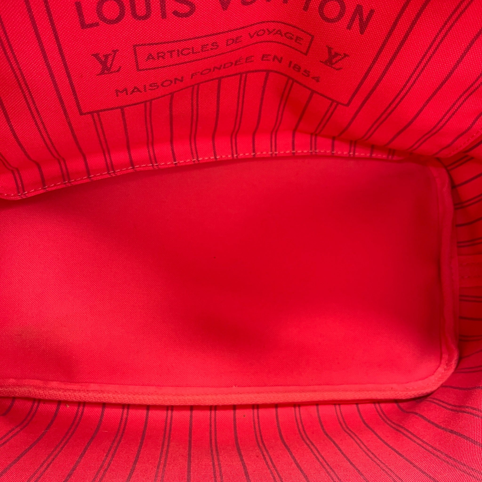 Women's Monogram V Neverfull Mm Handbag Brown