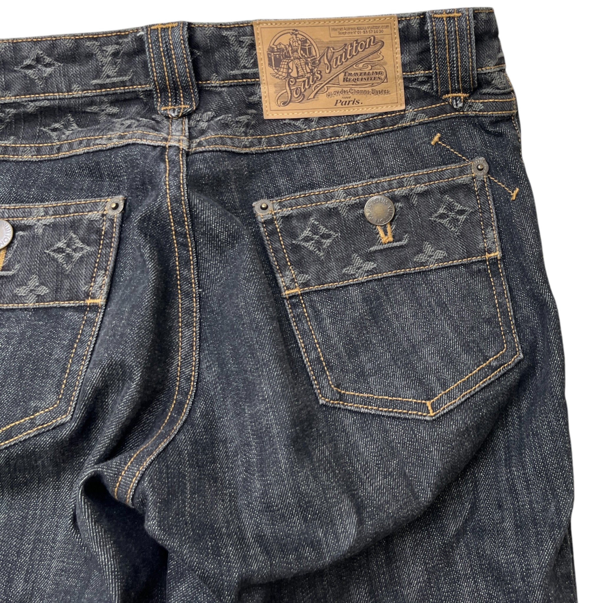 Women's Limited Vintage Monogram Jeans Navy Size Waist 34"