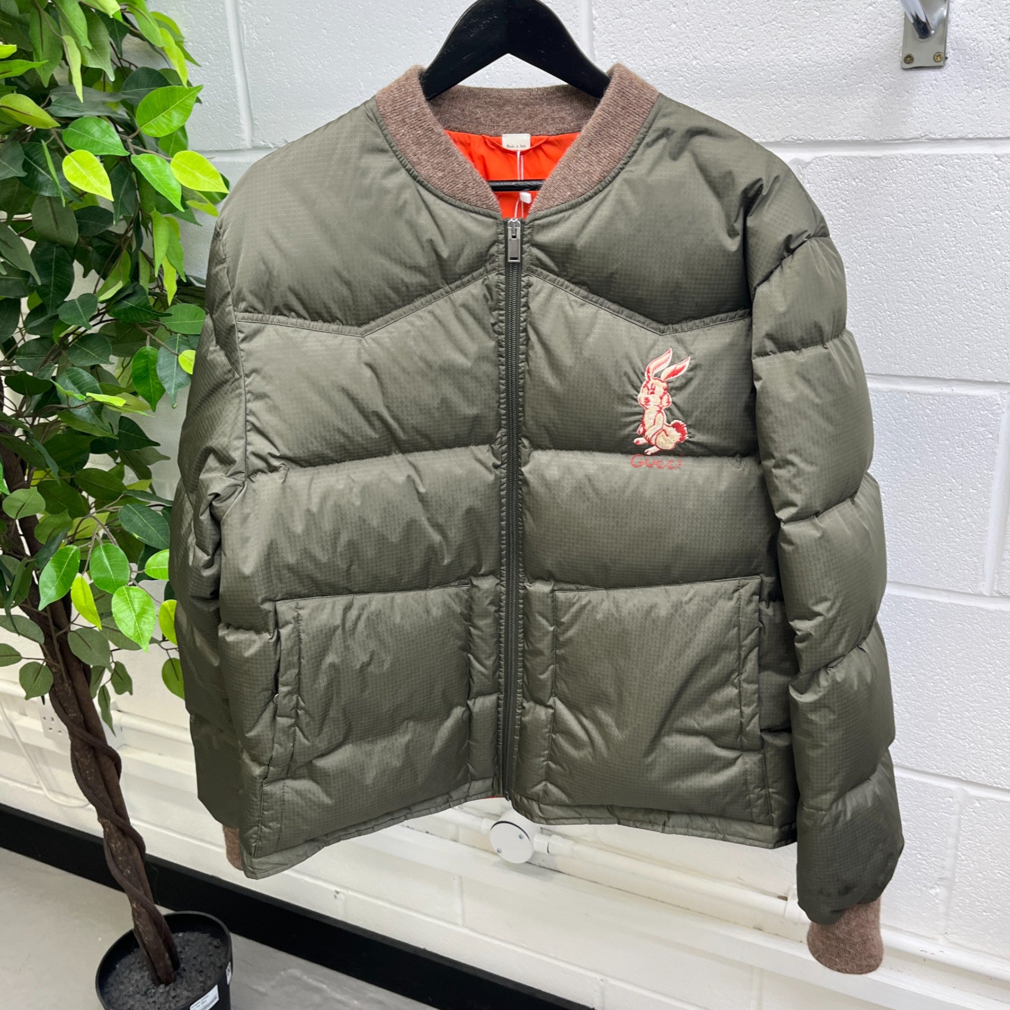 Men's Embroidered Rabbit Logo Down Jacket Khaki Size IT 48 / M