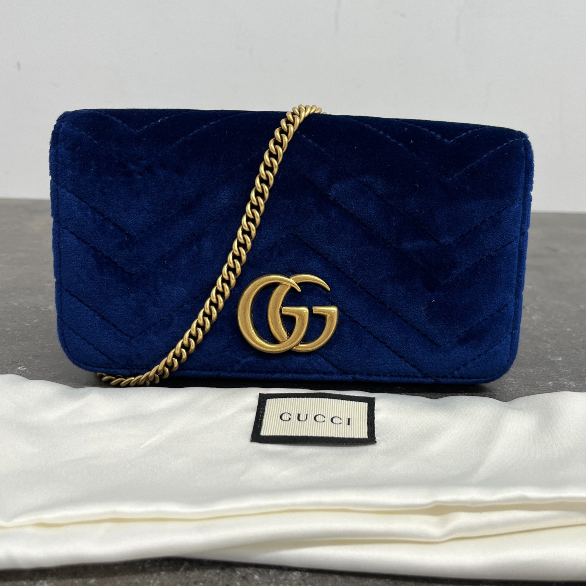 Women's Gg Marmont Super Mini Handbag Blue