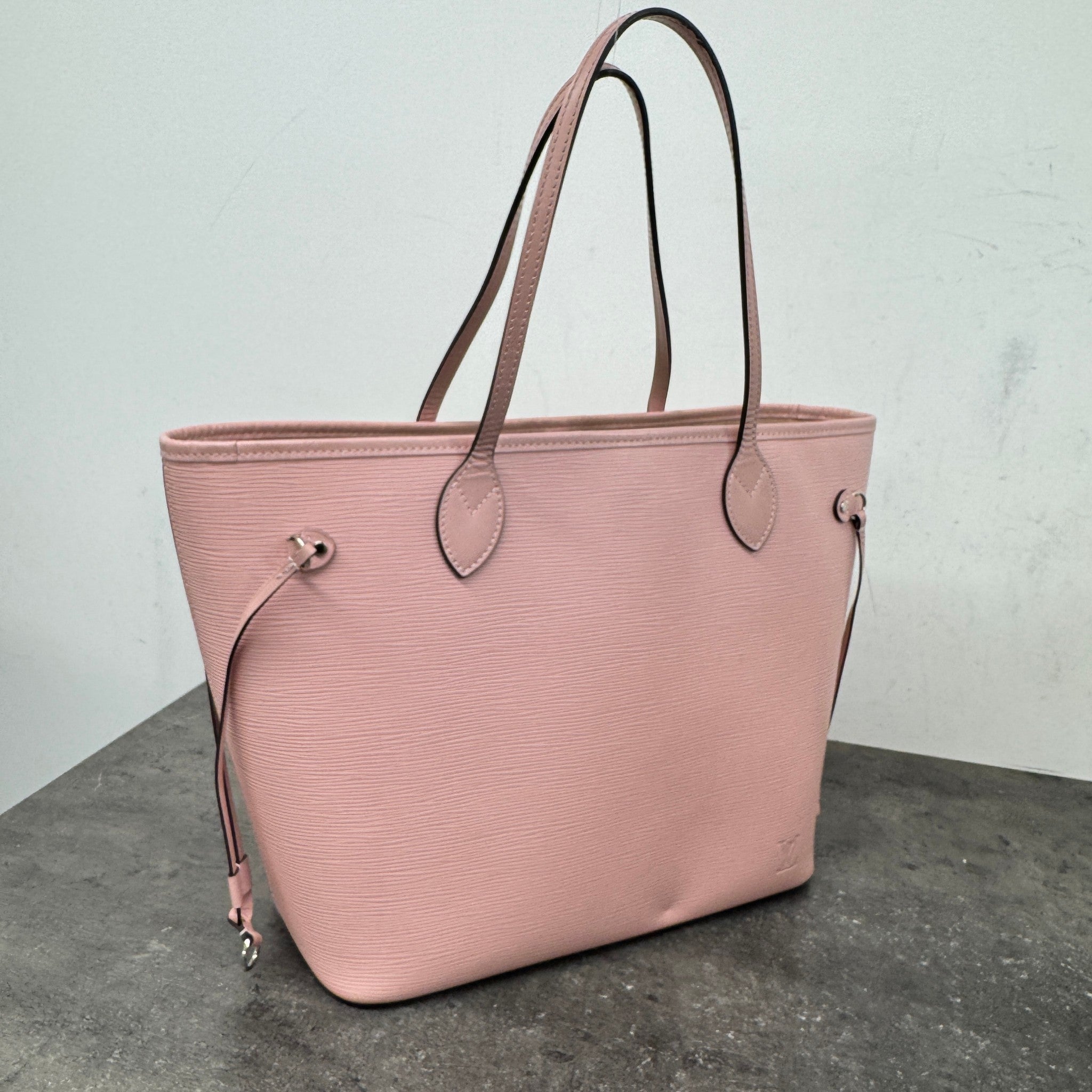 Women's Rose Ballerine Epi Neverfull Mm Bag Pink