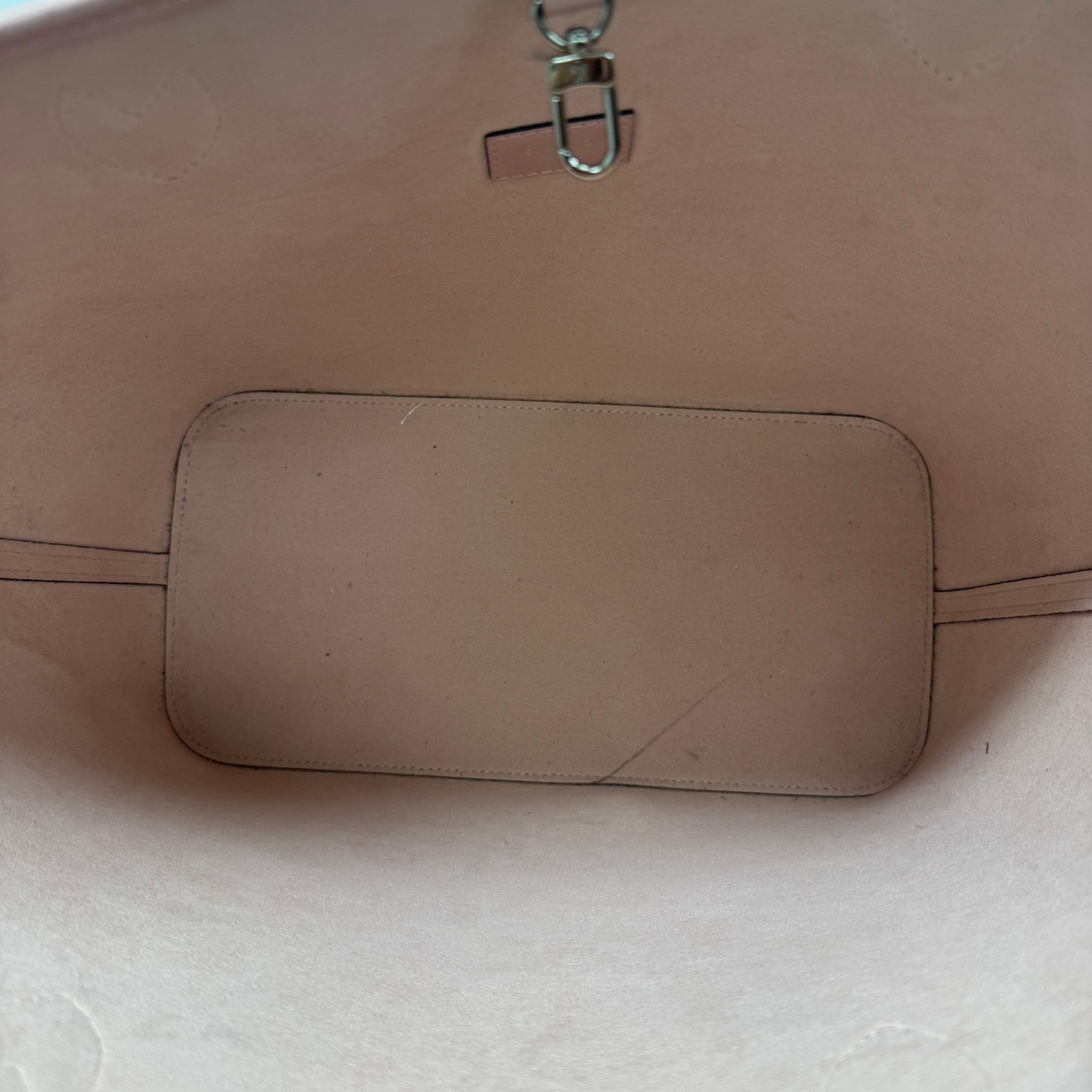Women's Rose Ballerine Epi Neverfull Mm Bag Pink