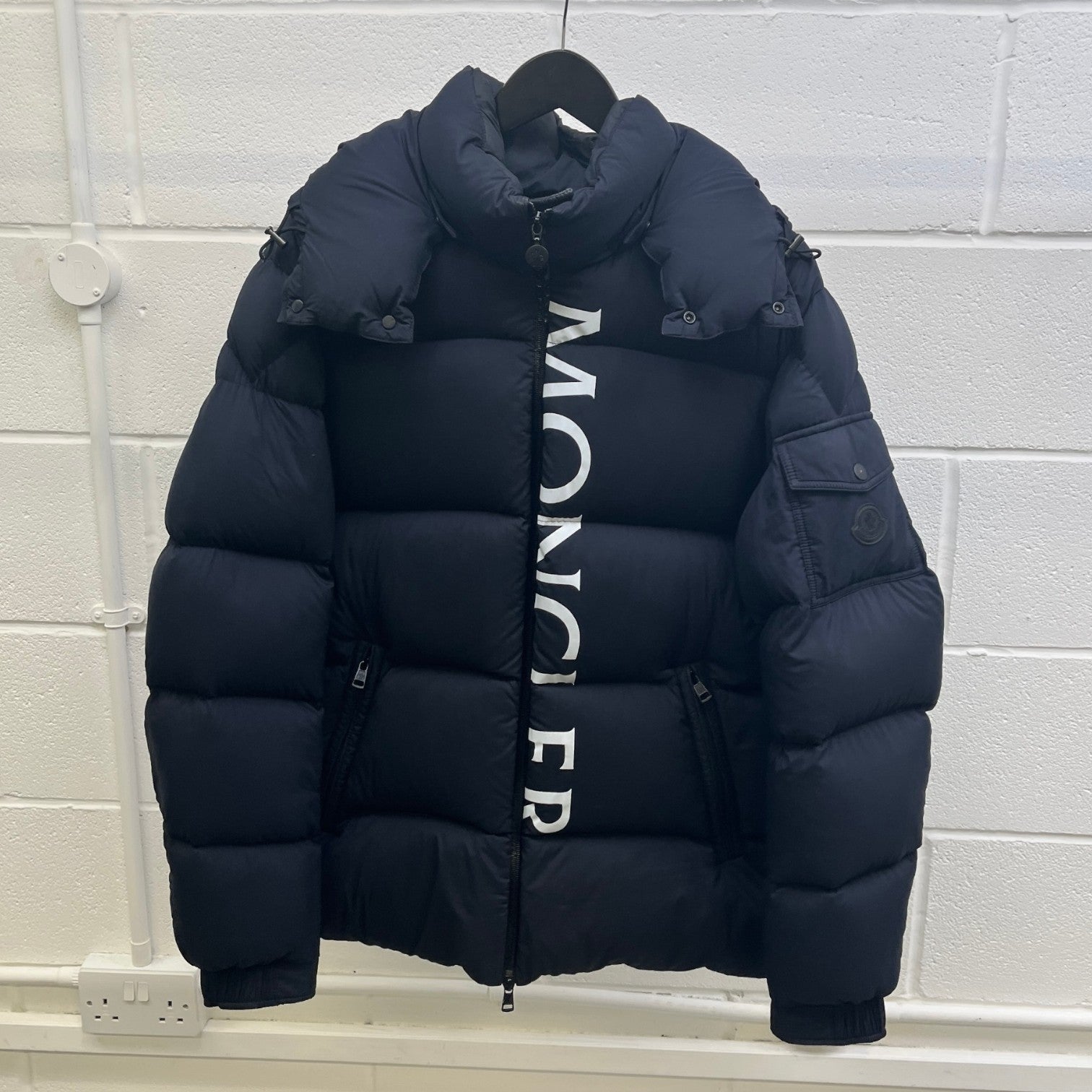 Men's Maures Down Jacket Black Size 4 / XL