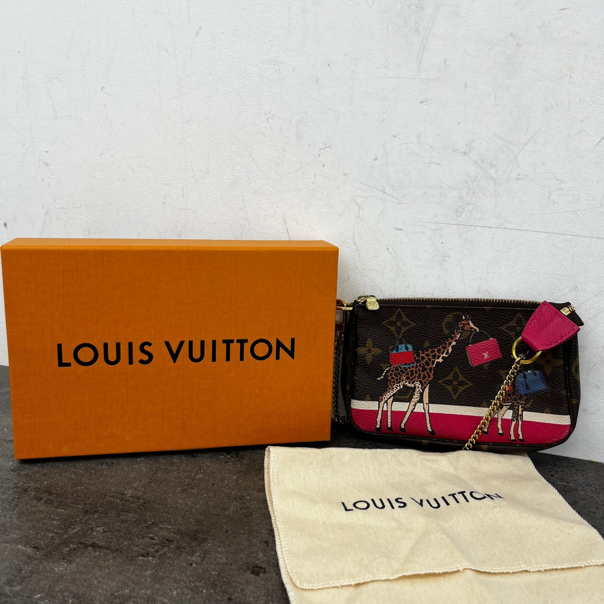 Women's Monogram Pochette Accessories Bag Brown