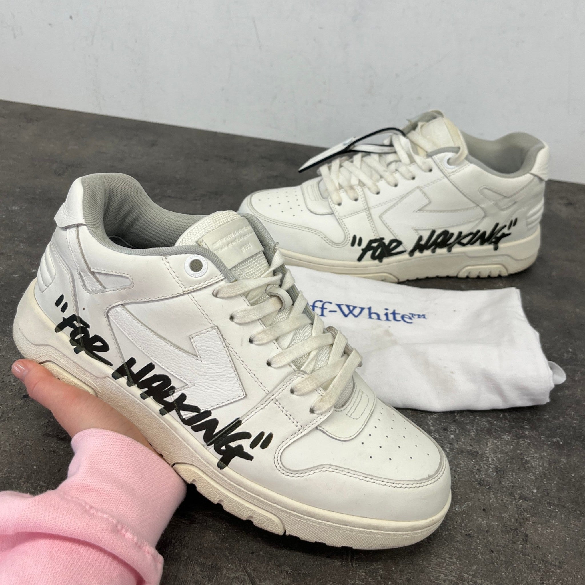 Men's Out Of Office Low Trainers White Size EU 44 / UK 10