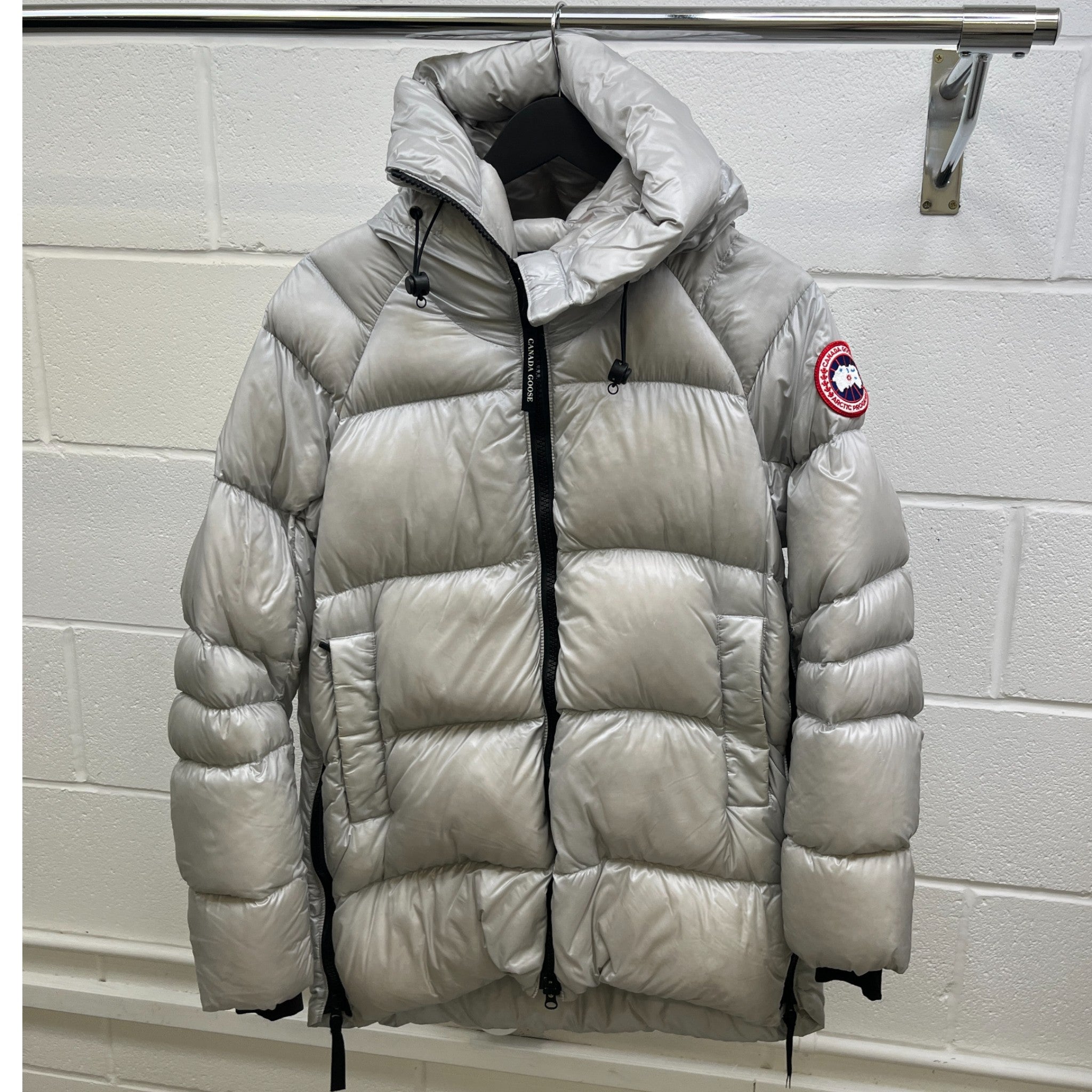 Women's Cypress Down Jacket Silver Size XS