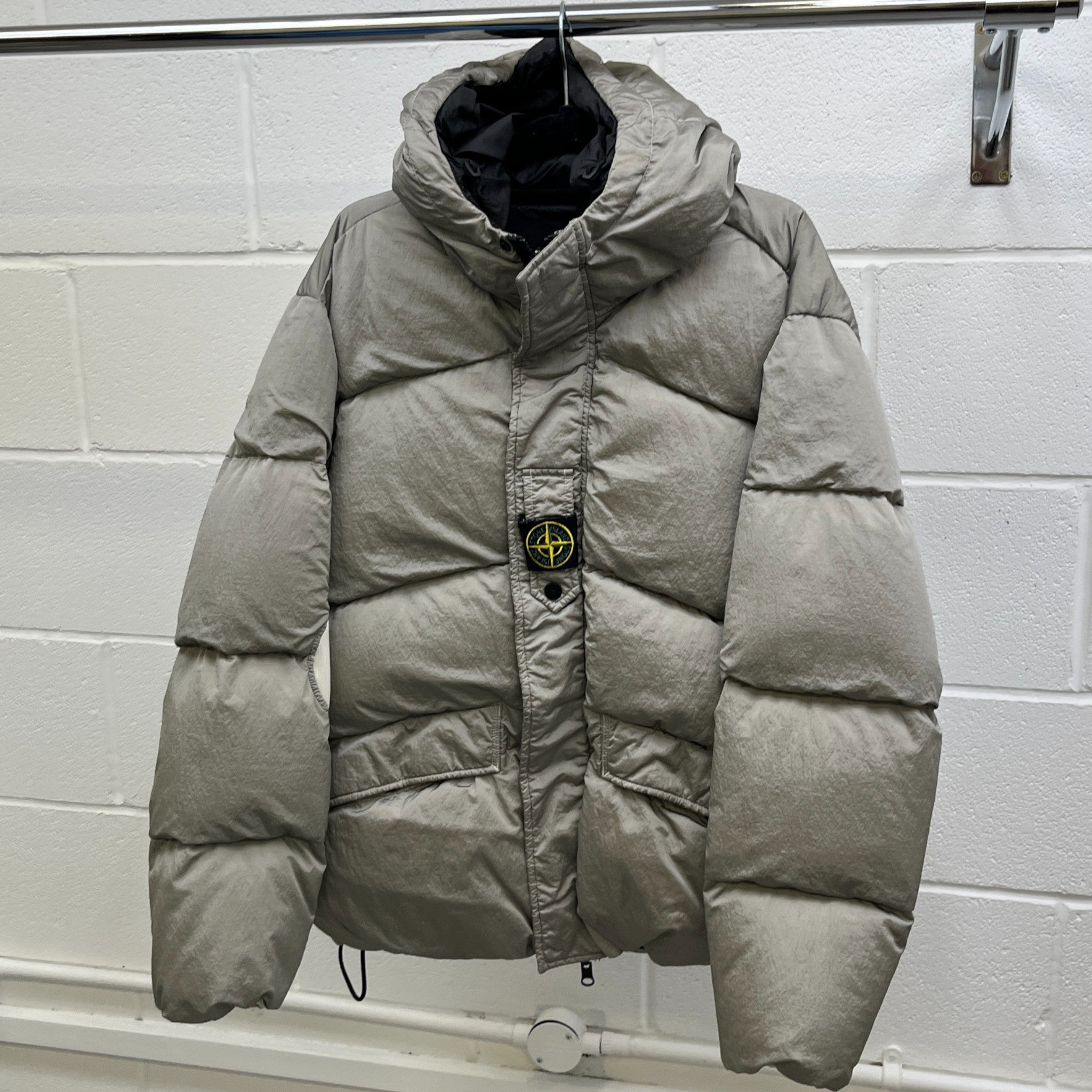 Men's Reversible Applique Logo Down Jacket Black Size L