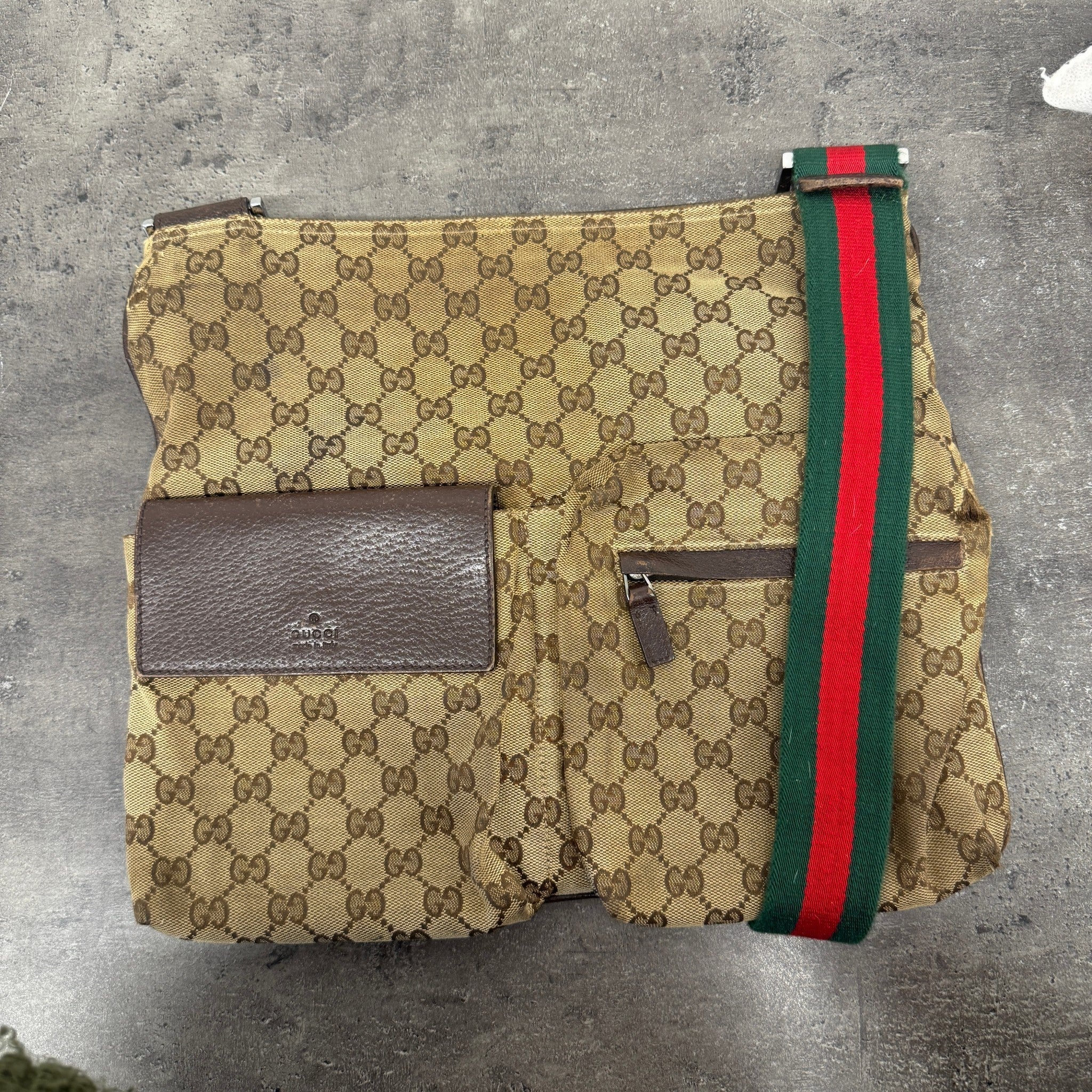 Men's Gg Supreme Web Messenger Bag Brown
