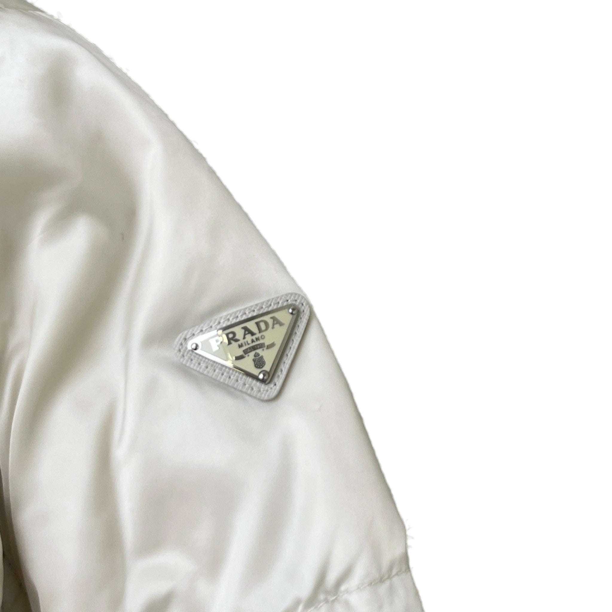 Women's Plaque Logo Quilted Down Jacket Cream Size IT 42 / UK 10