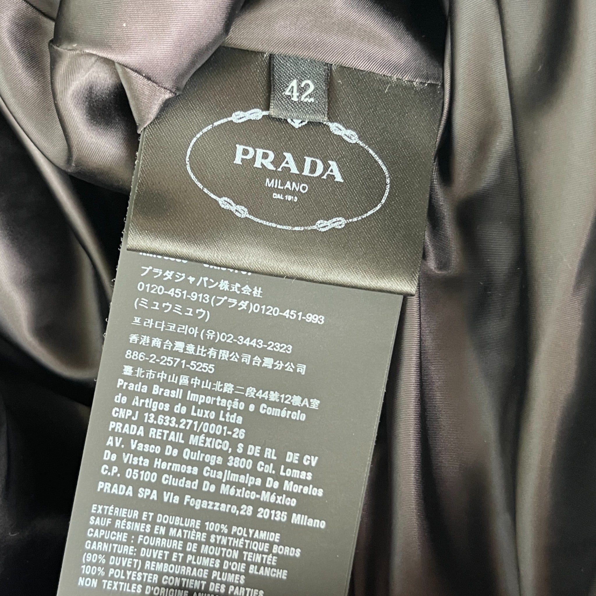 Women's Plaque Logo Quilted Down Jacket Cream Size IT 42 / UK 10