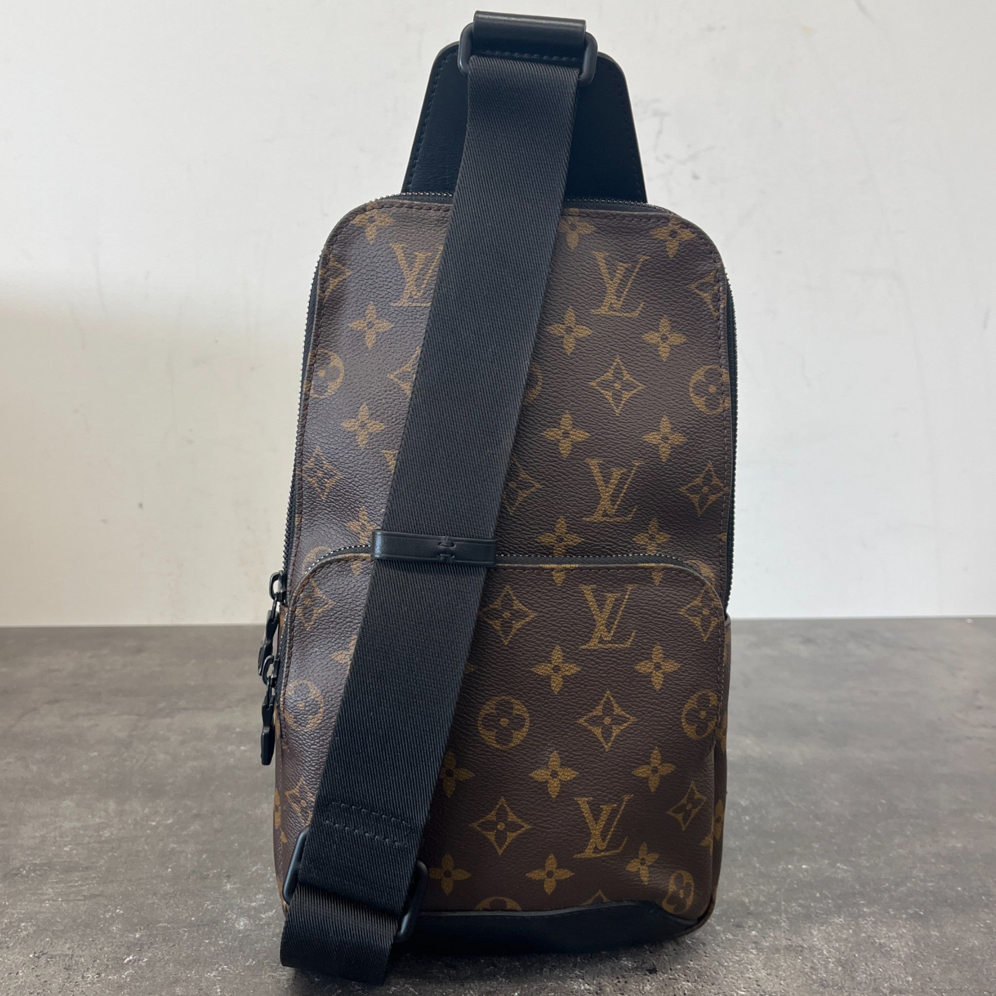 Men's Monogram Avenue Pm Slingbag Bag Brown