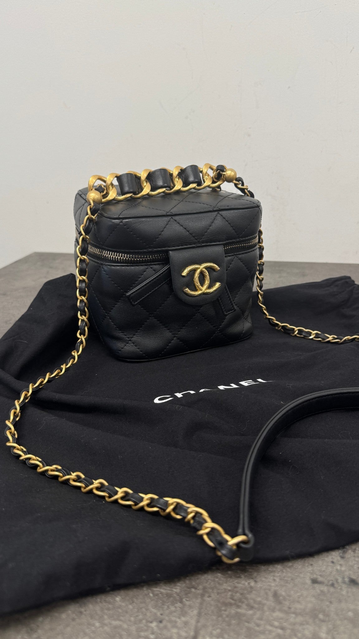 Women's Quilted Vanity Bag Black