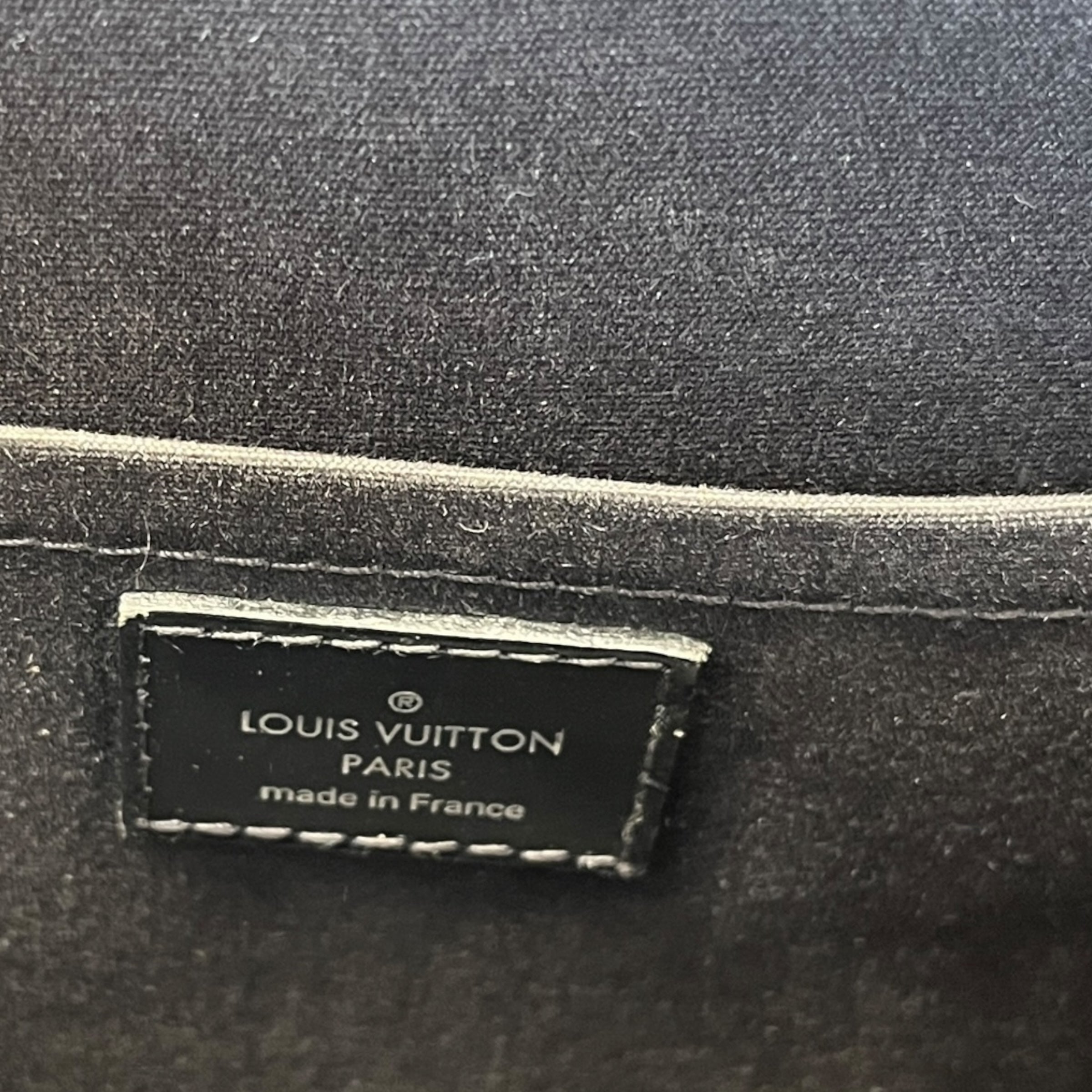 Women's Epi Madeleine Gm Handbag Black