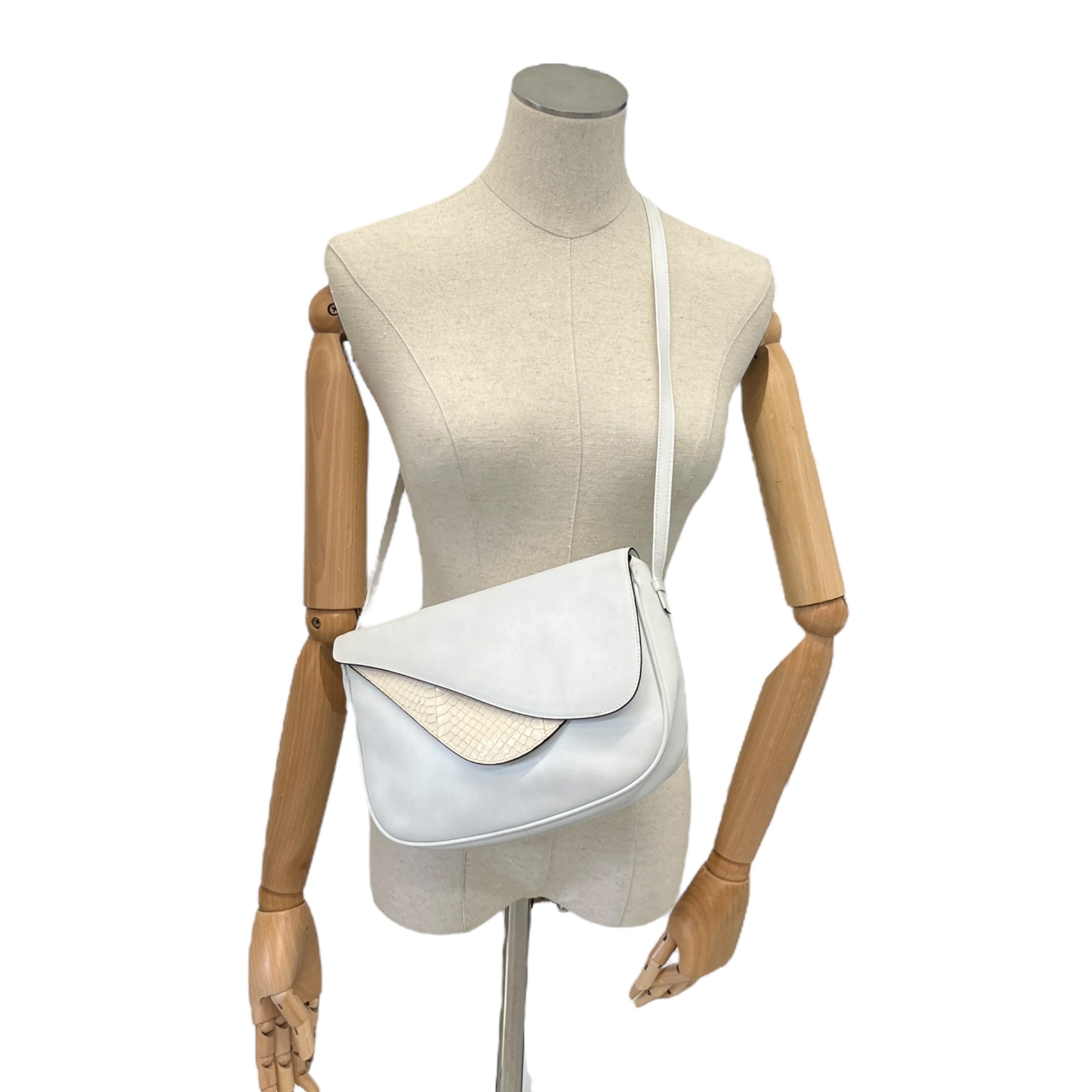 Women's Snake Skin Detail Bag White