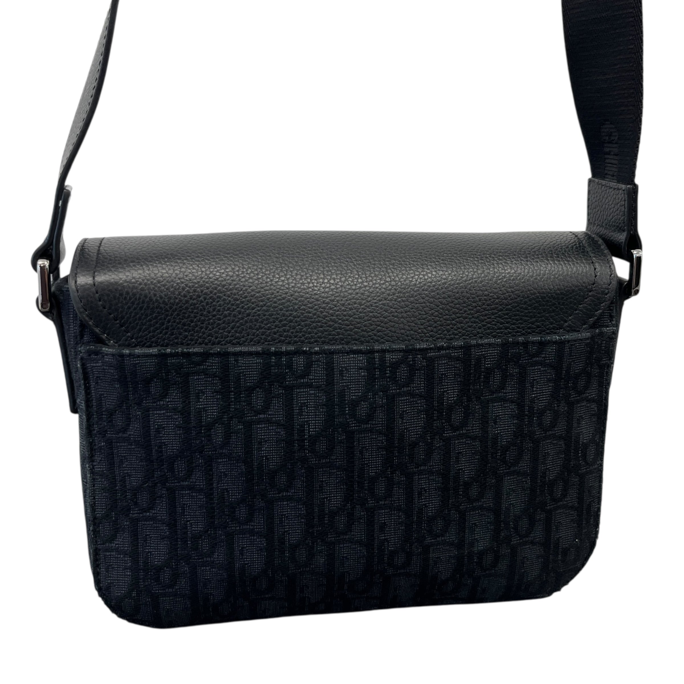 Men's Small Saddle Messenger Bag Black