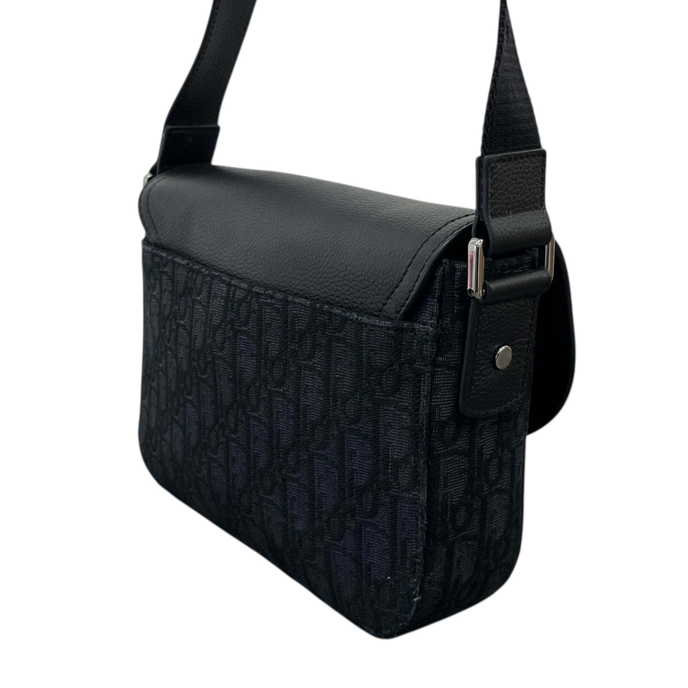 Men's Small Saddle Messenger Bag Black