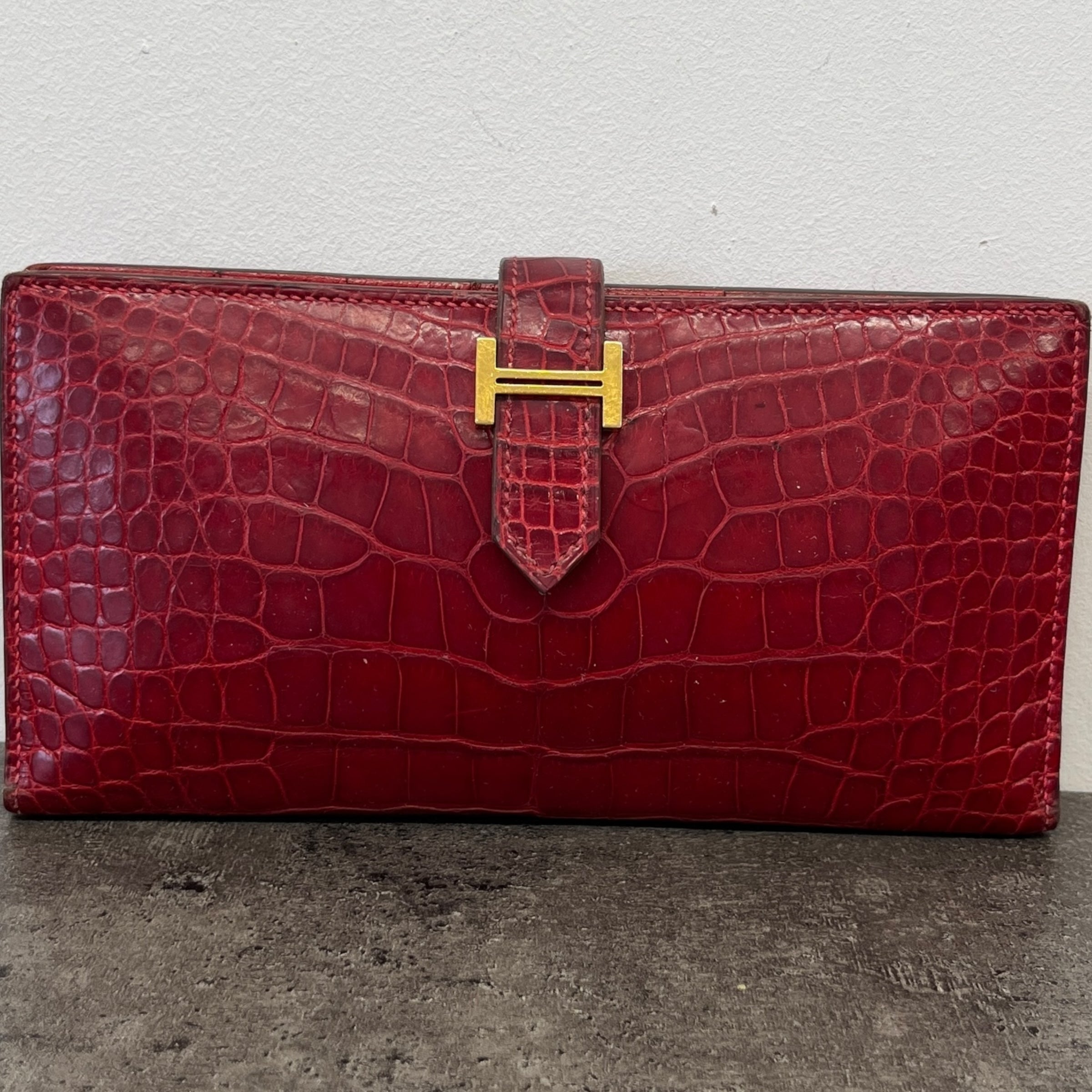 Women's Alligator Bearn Soufflet Purse Red