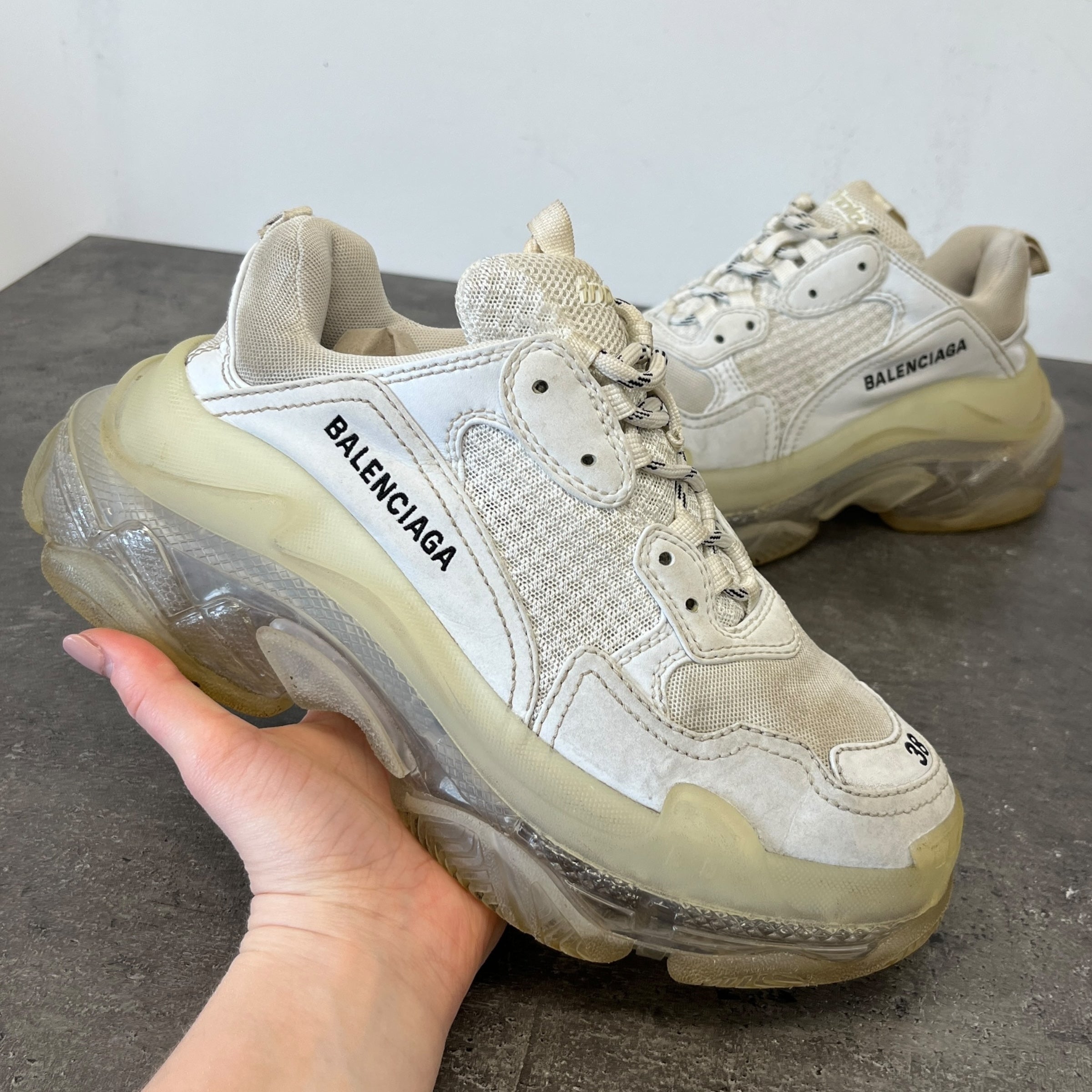 Women's Triple S Low Trainers White Size EU 38 / UK 5