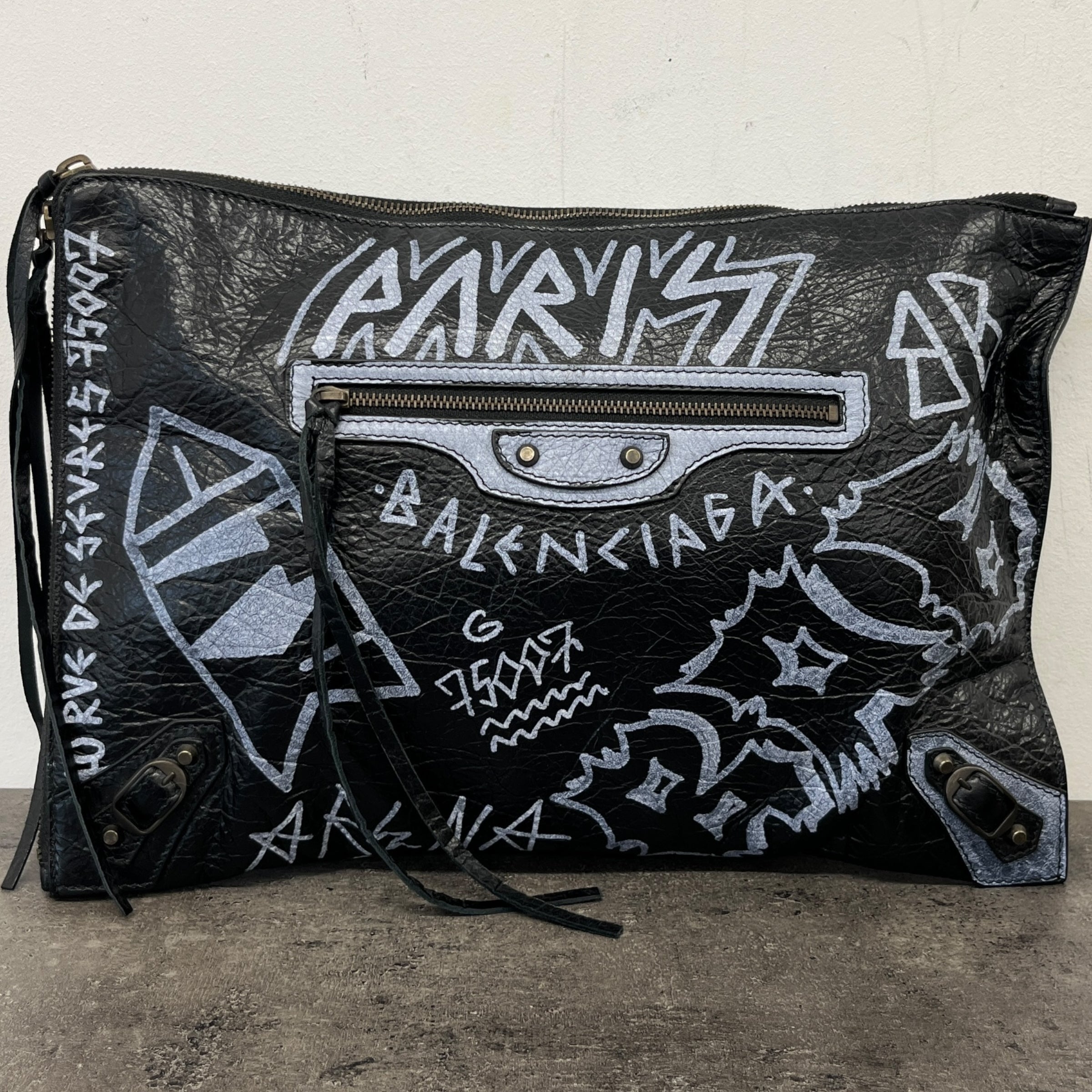 Women's Graffiti Clutch Bag Black