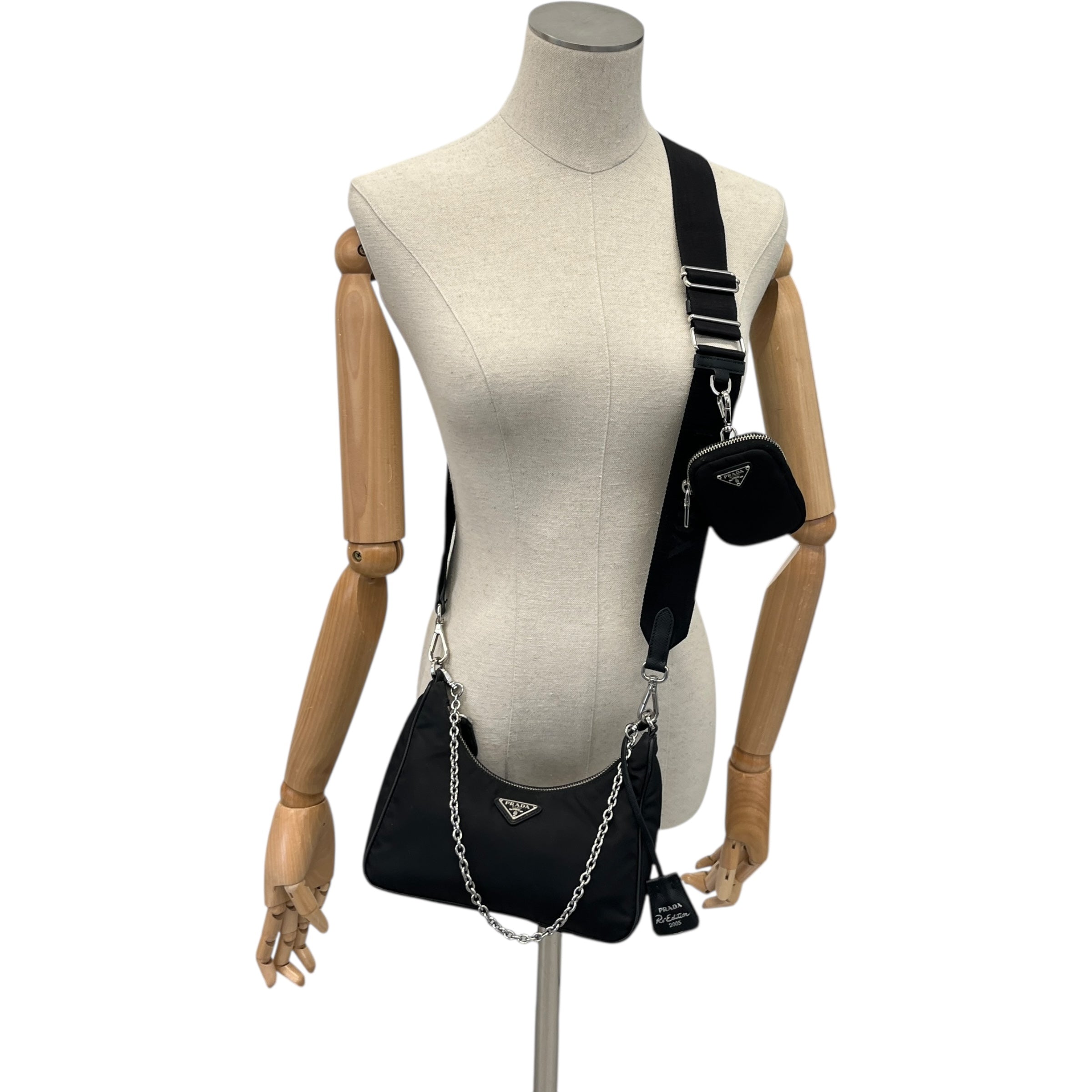 Women's Re-Edition 2005 Re-Nylon Handbag Black