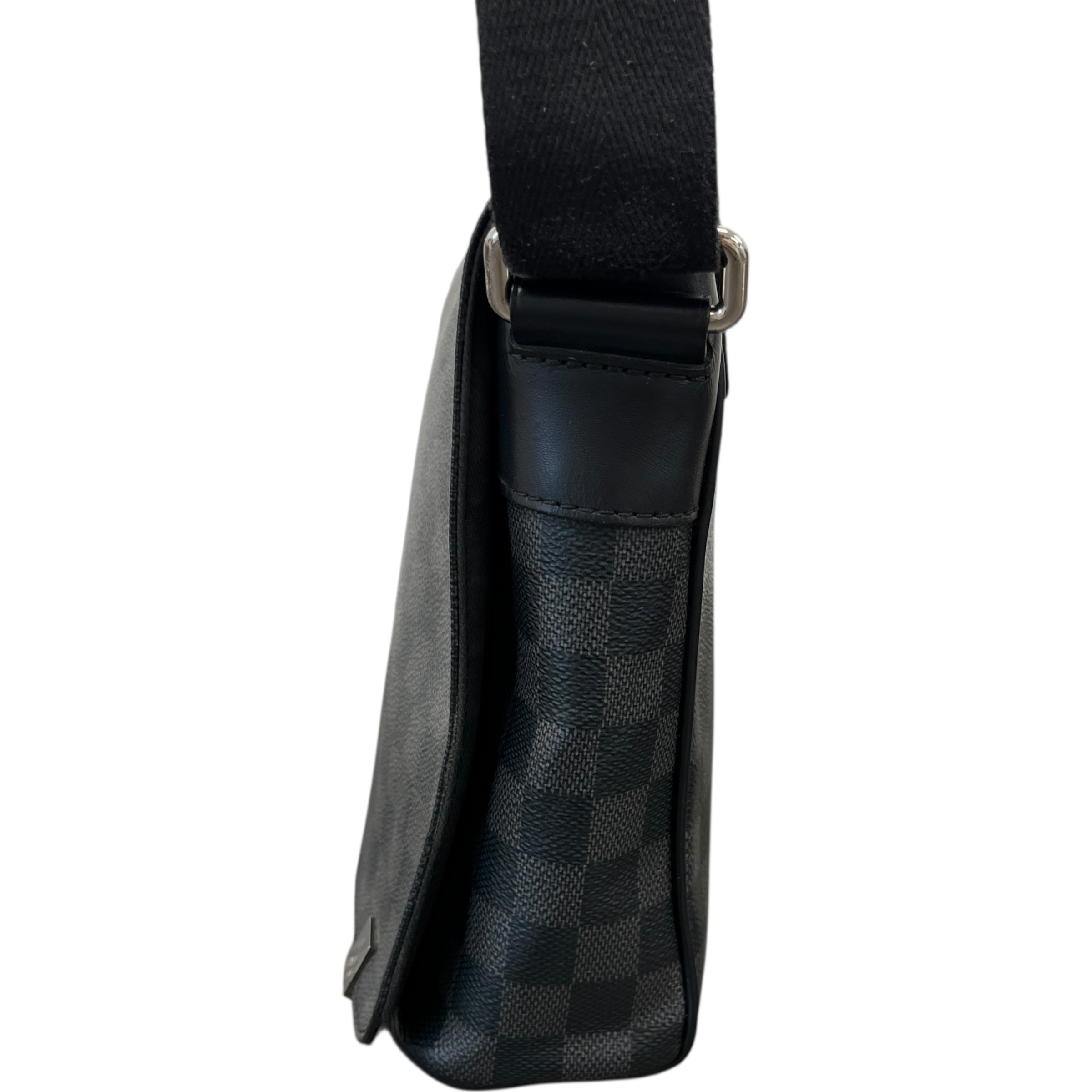 Men's Damier Graphite District Pm Messenger Bag Black