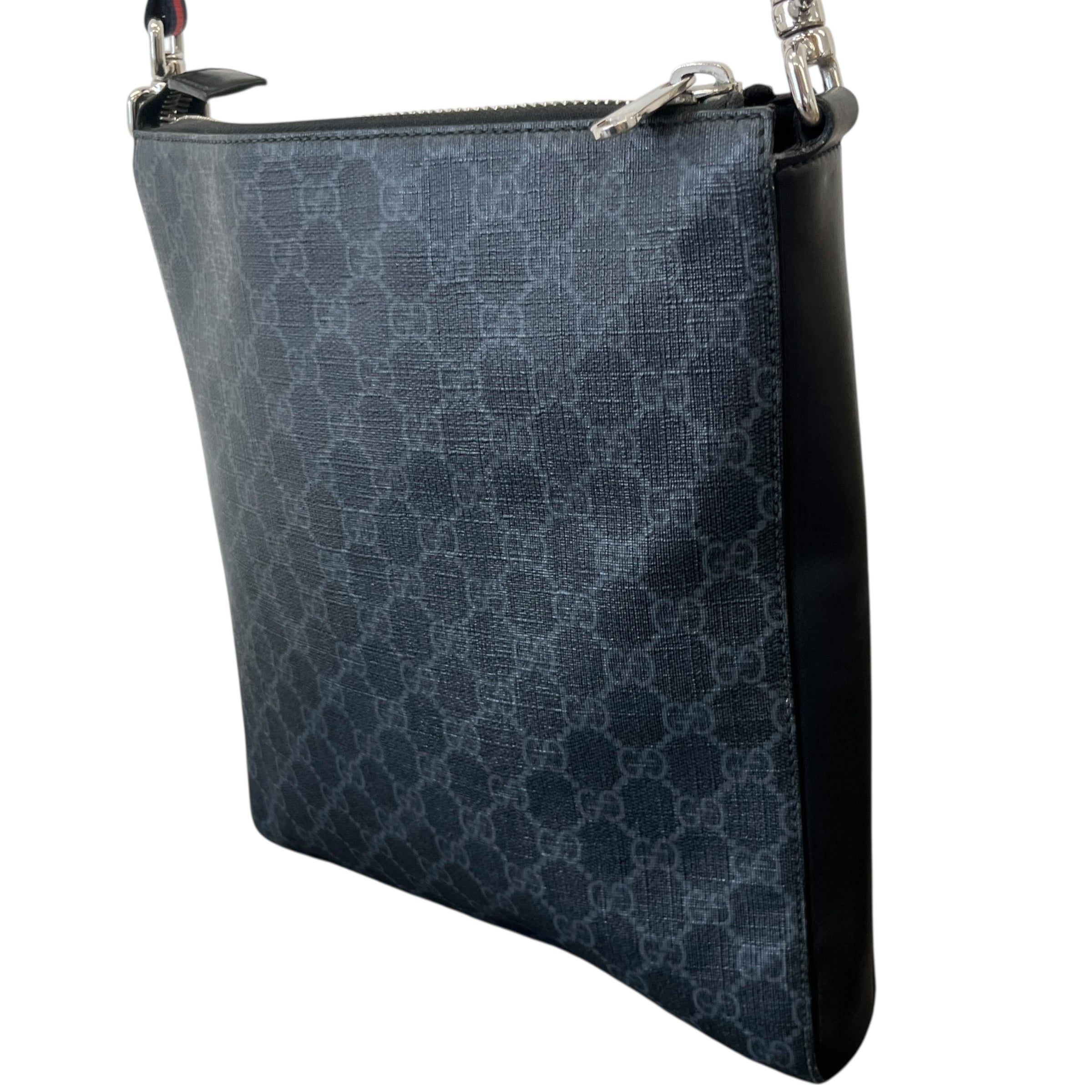 Men's Gg Supreme Web Messenger Bag Black