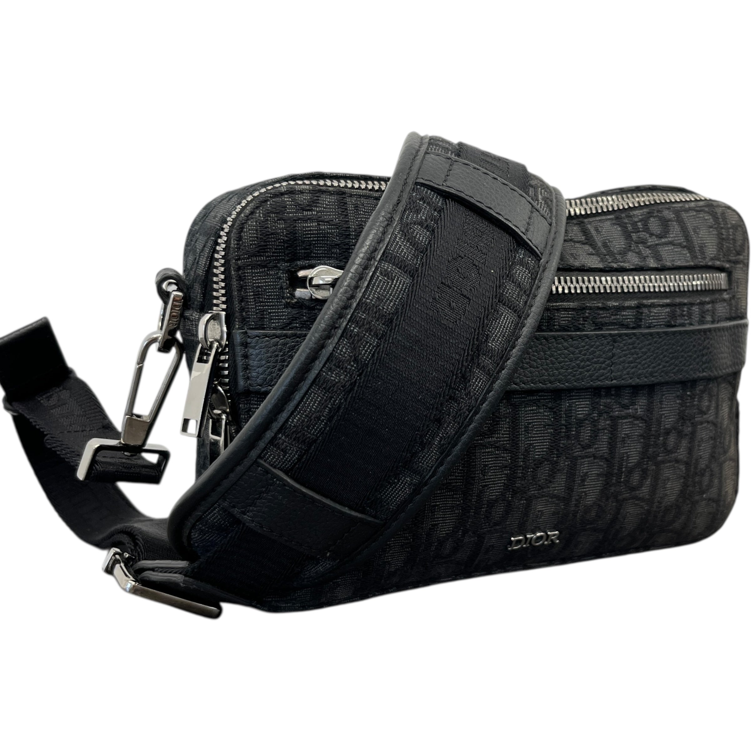 Men's Safari Oblique Messenger Bag Grey