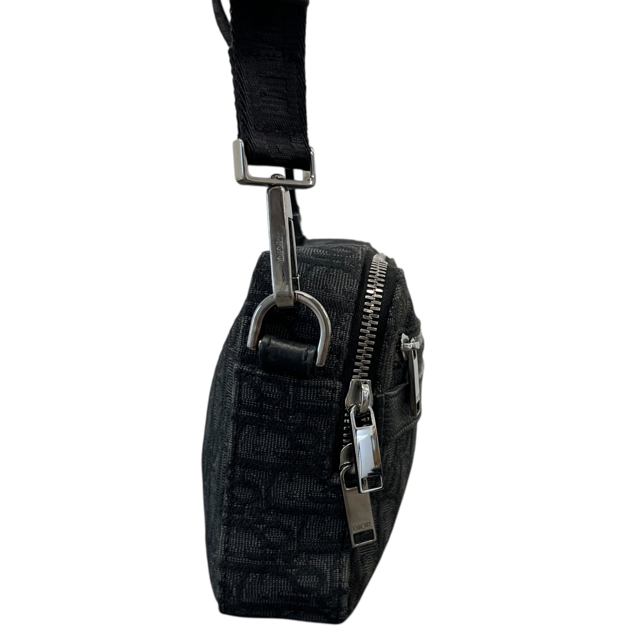 Men's Safari Oblique Messenger Bag Grey