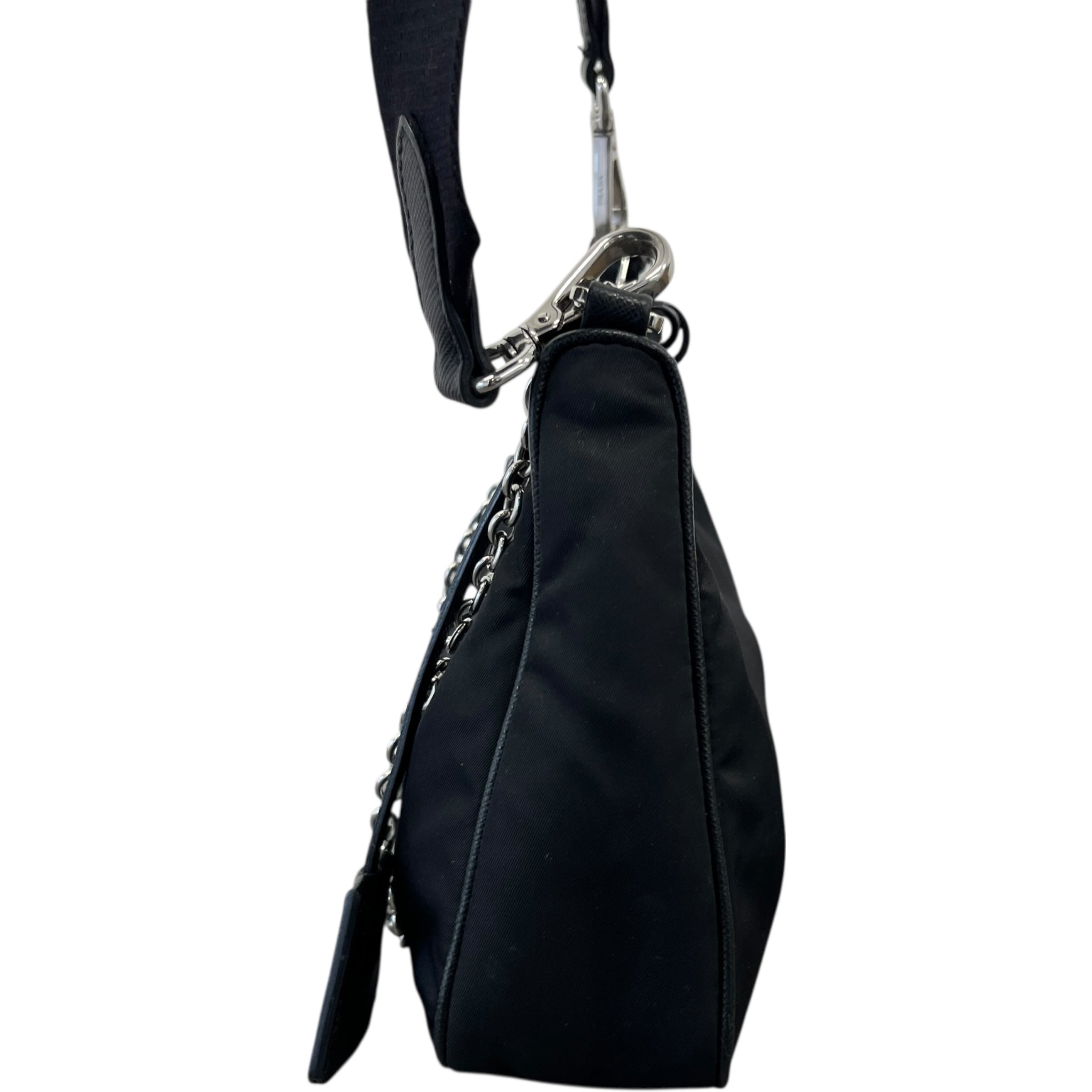 Women's Re-Edition 2005 Re-Nylon Handbag Black