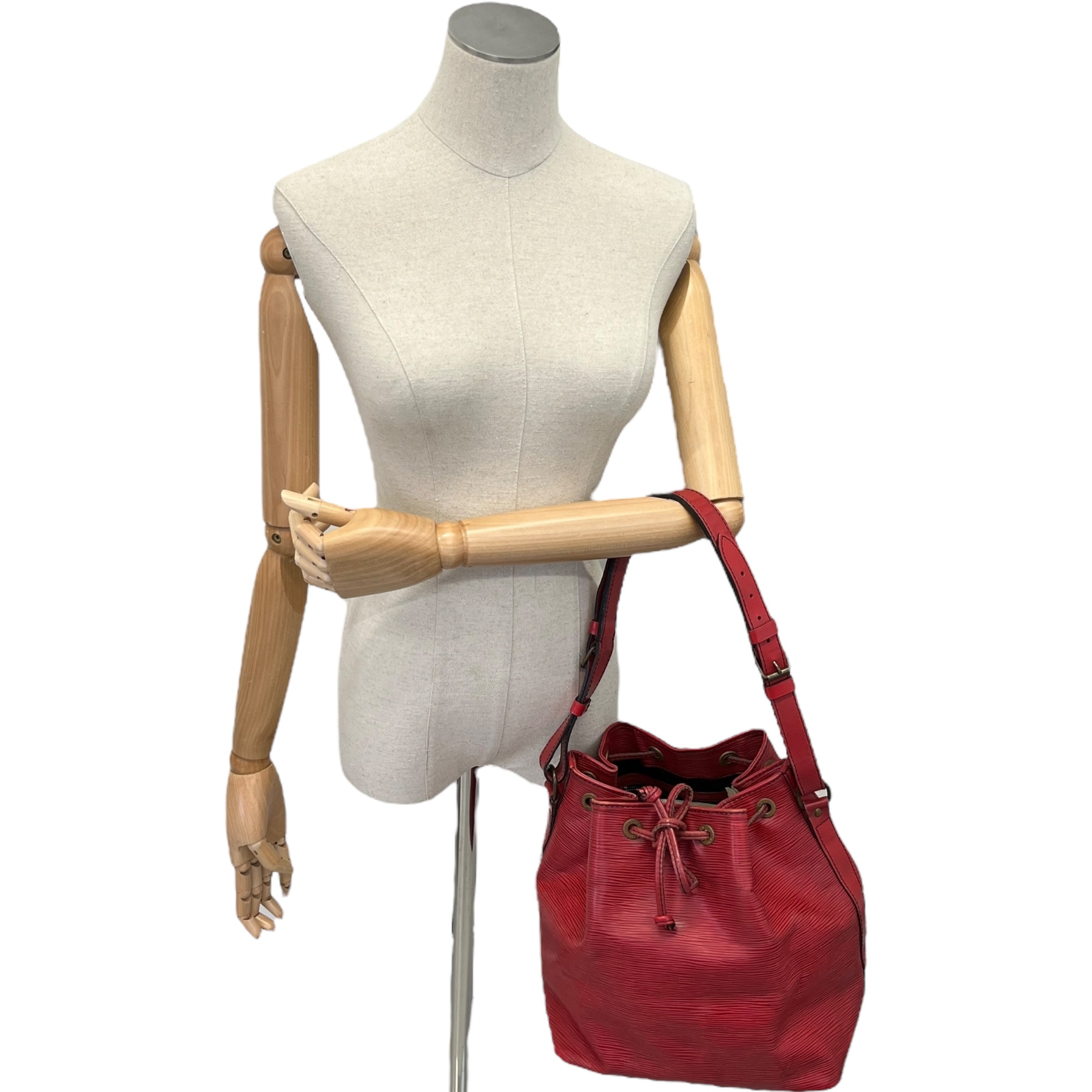 Women's Epi Petit Noe Bag Red