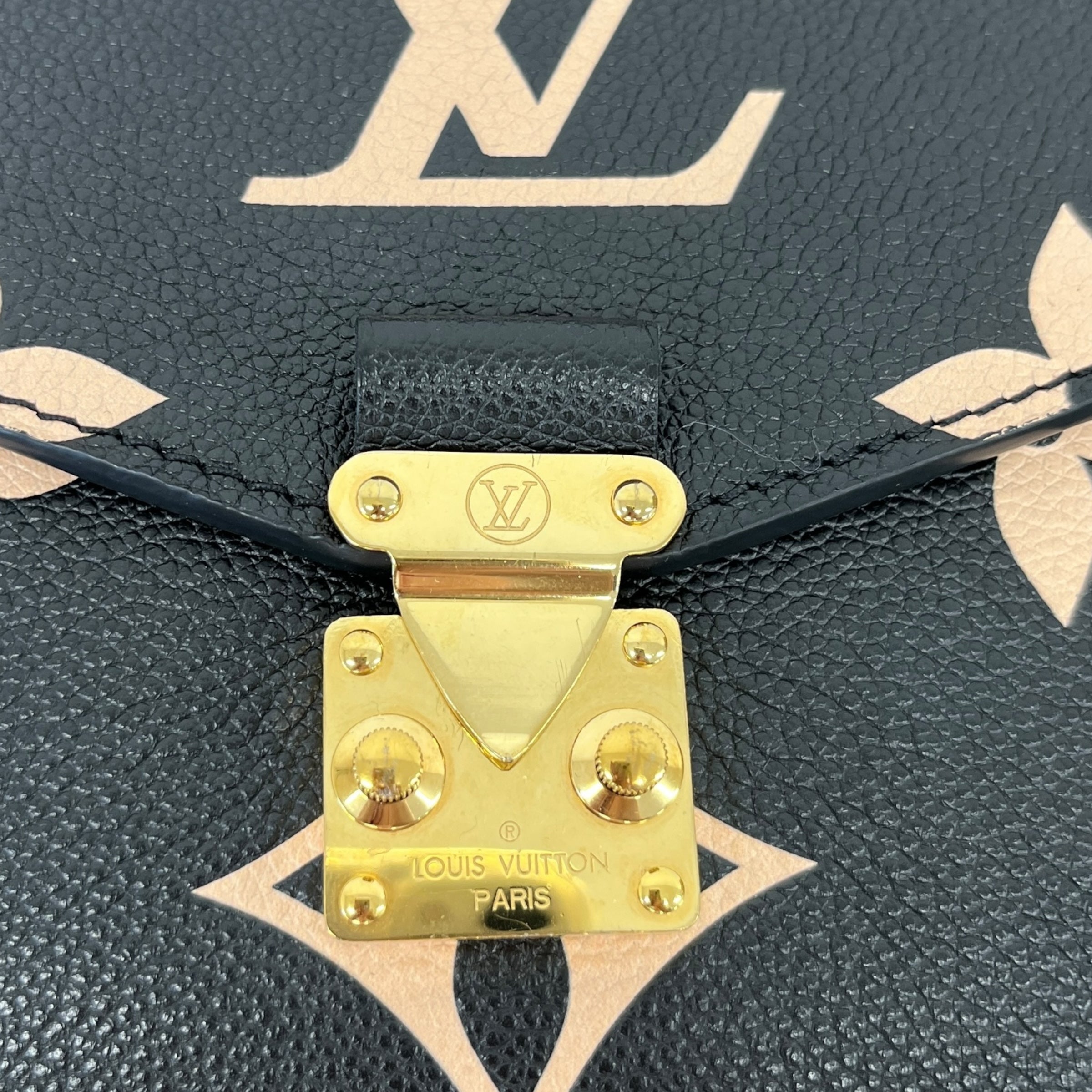 Women's Monogram Empreinte Pochette Metis Bag Black