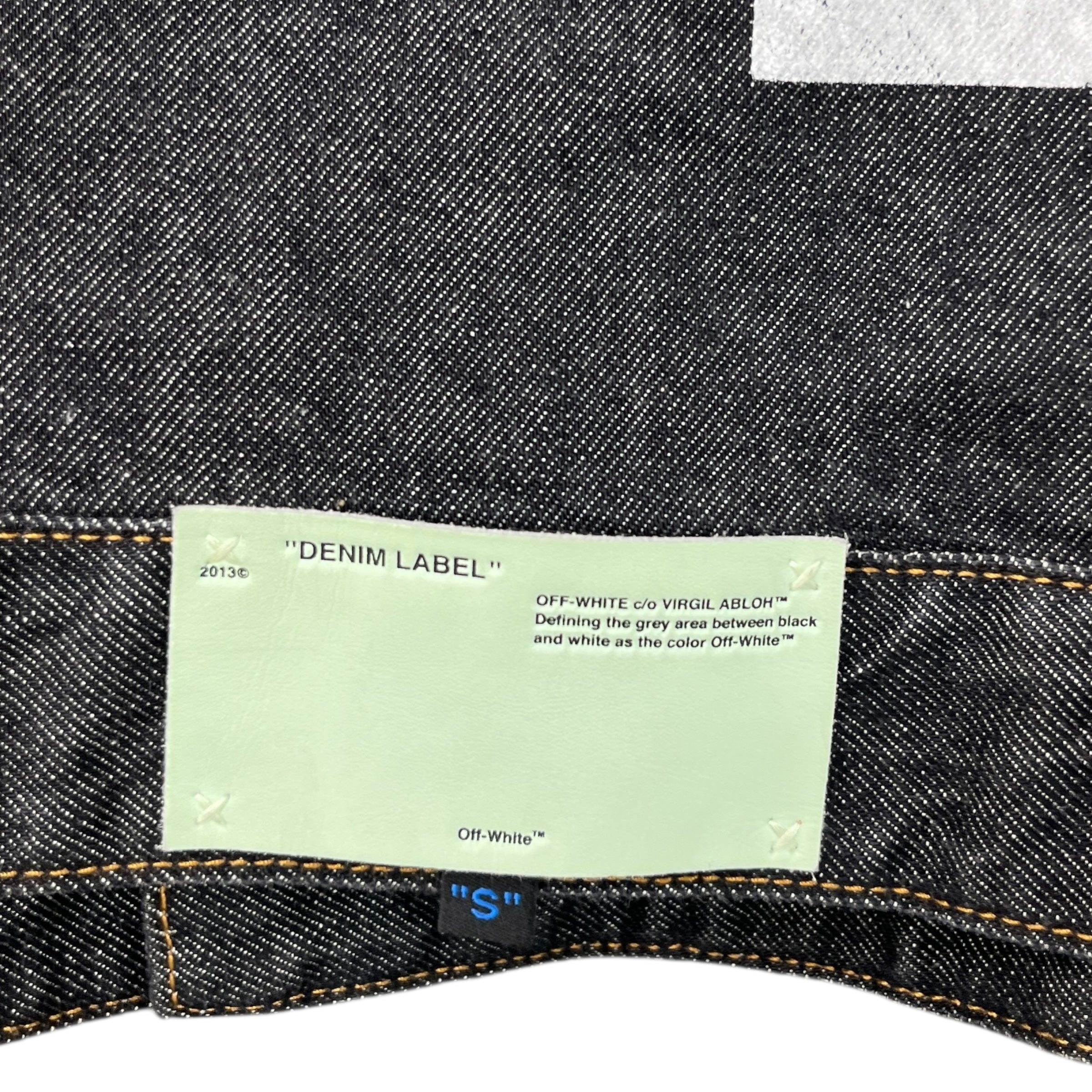 Men's Distressed Arrow Logo Jacket Black Size M