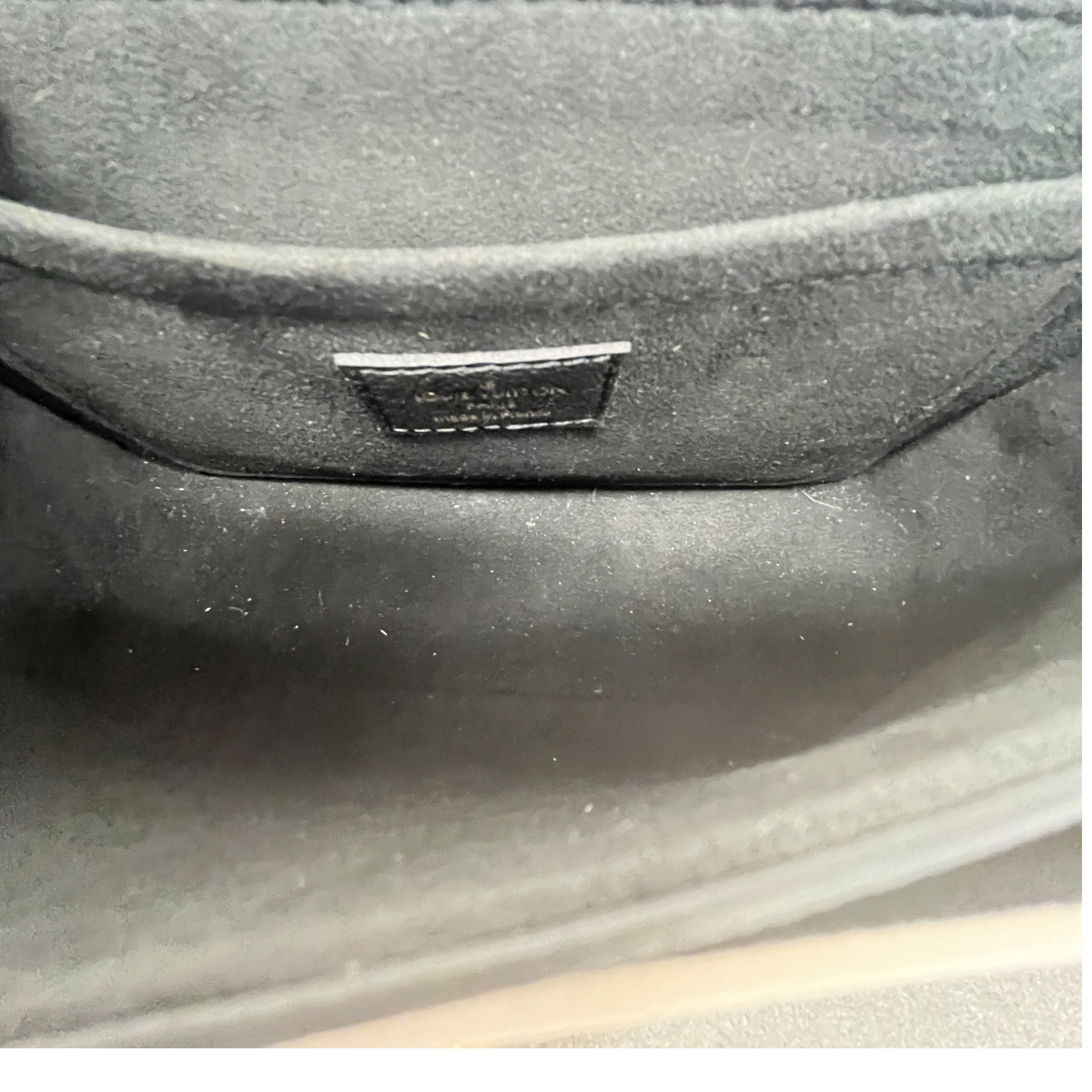 Women's Lockme Tender Handbag Black