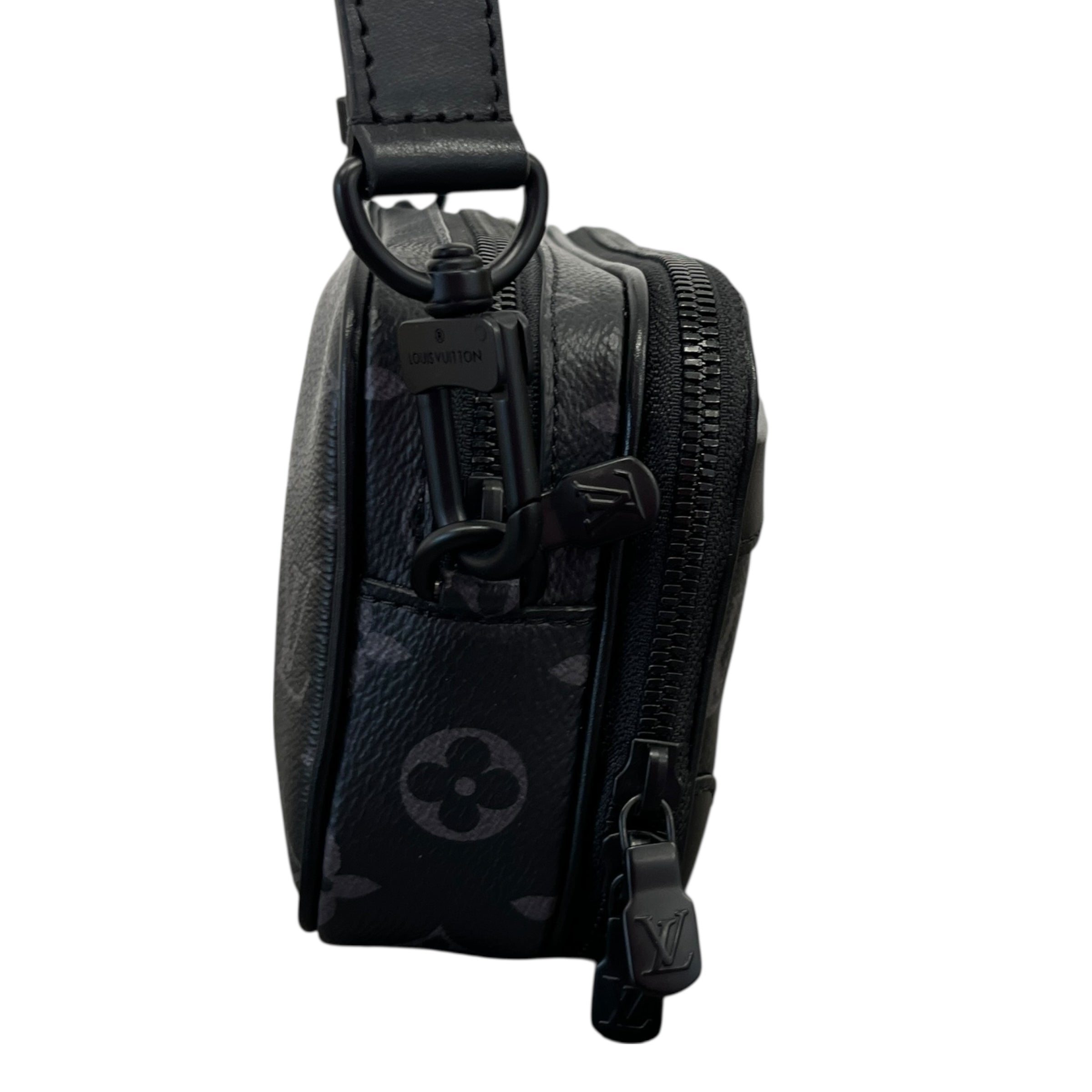 Men's Monogram Eclipse Alpha Wearable Wallet Messenger Bag Black