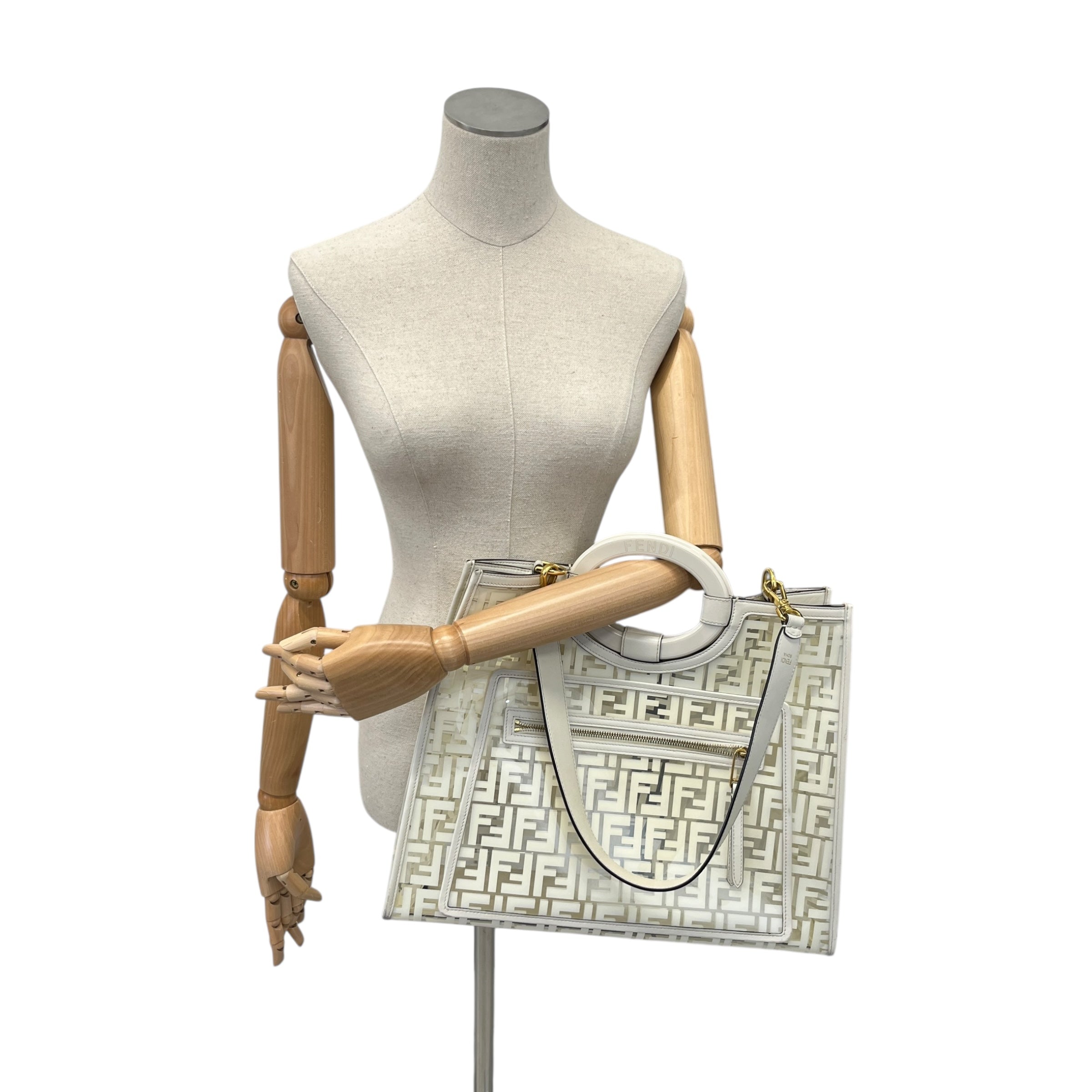 Women's Runaway Shopping Tote Bag Cream