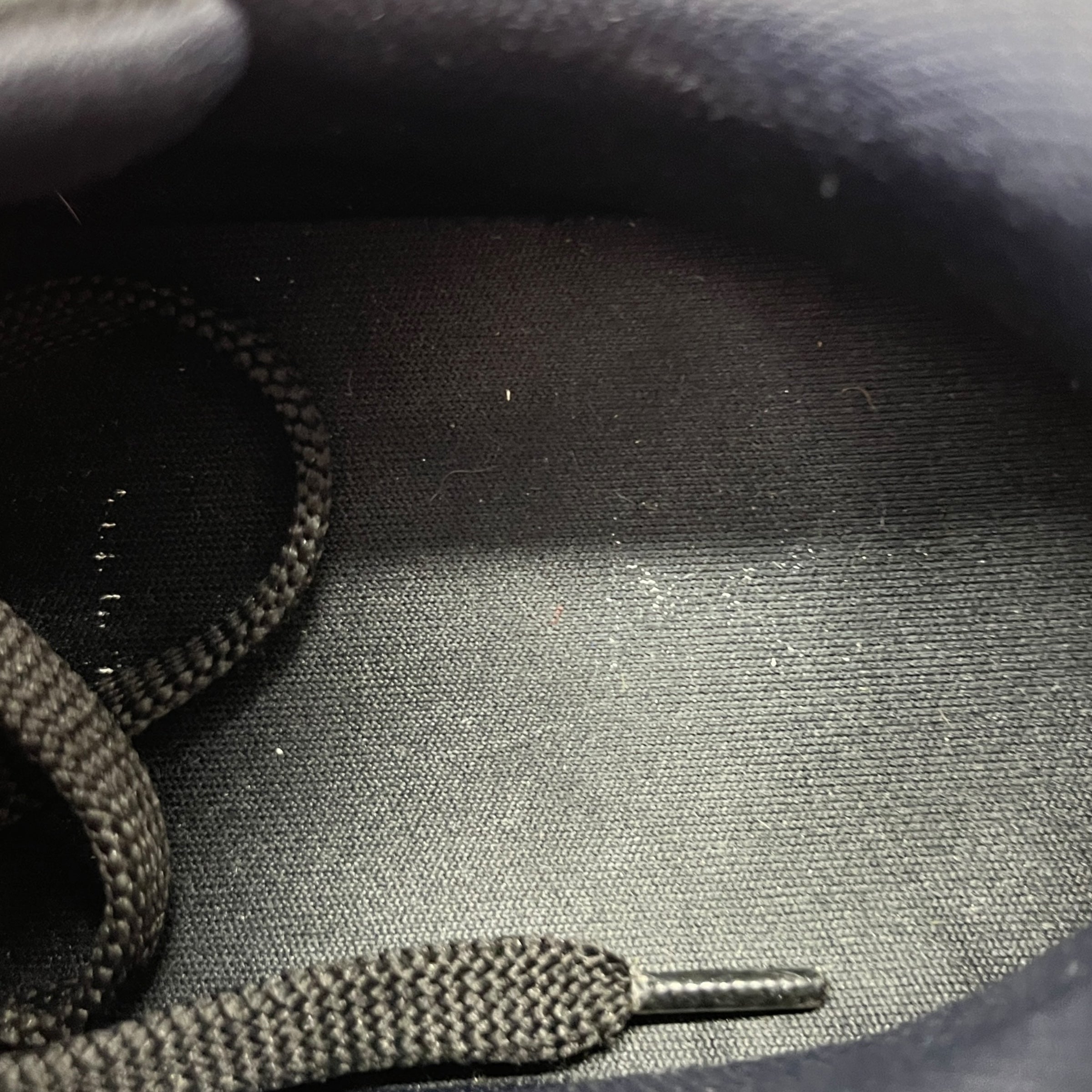 Men's Run Away Low Trainers Black Size EU 42.5 / UK 8.5