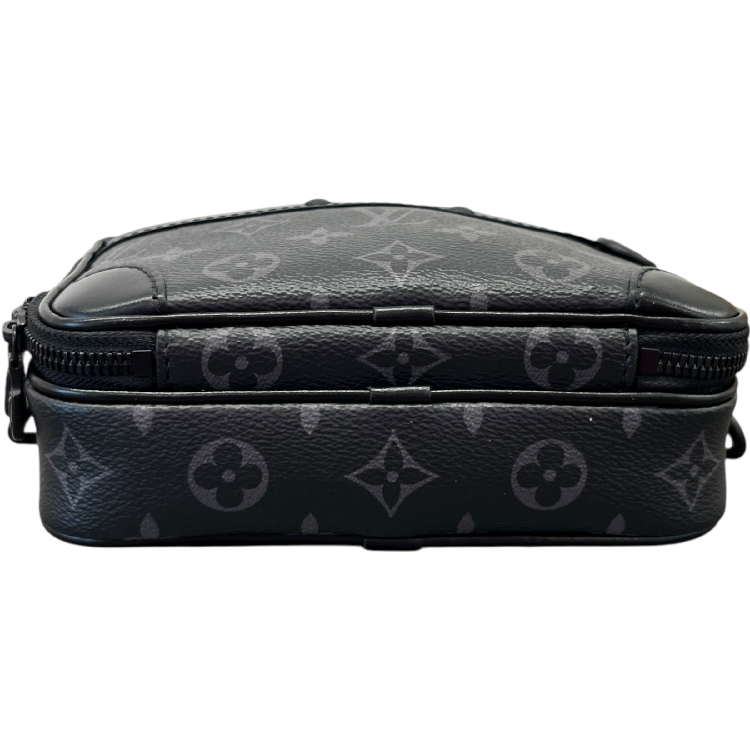 Men's Monogram Eclipse Alpha Wearable Wallet Messenger Bag Black