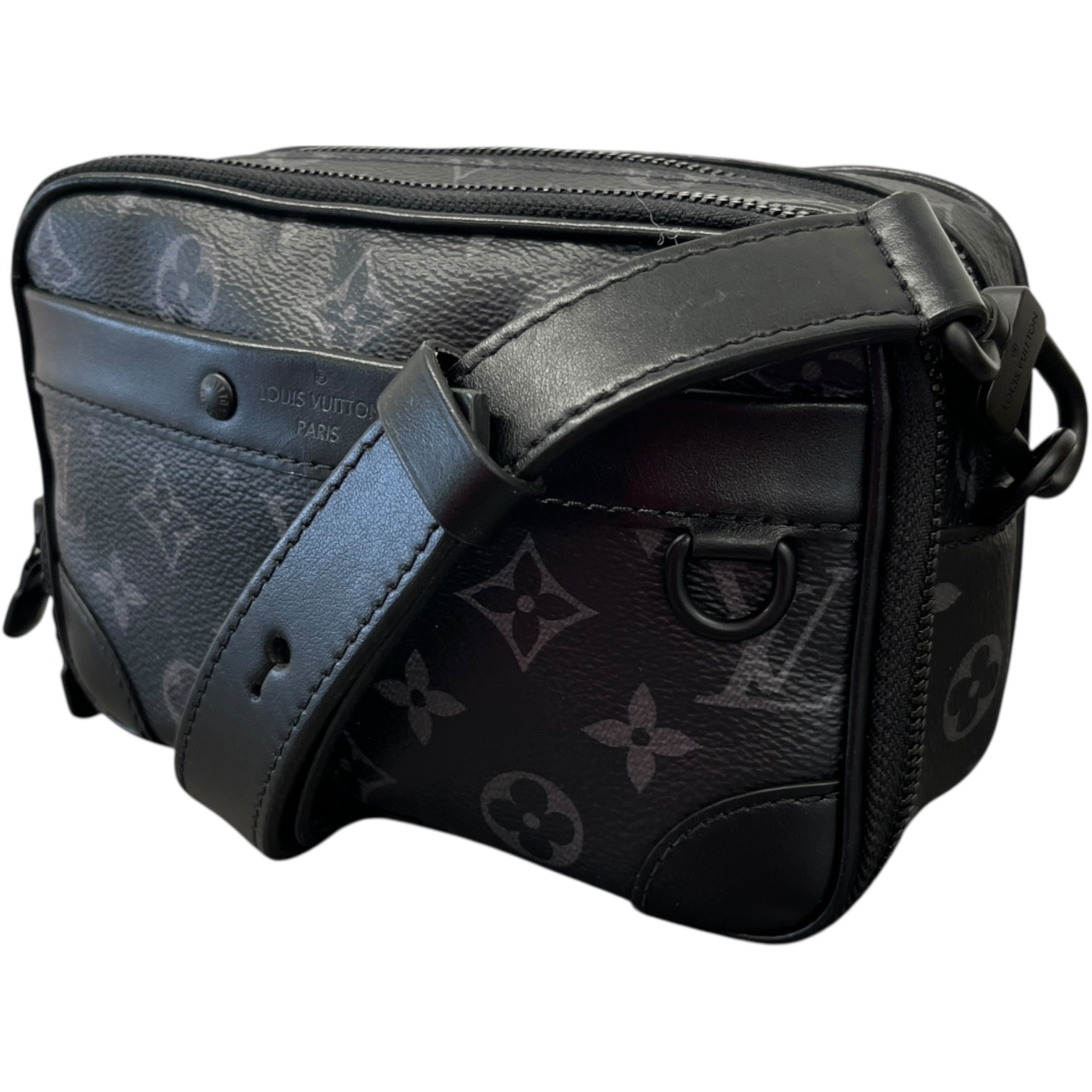 Men's Monogram Eclipse Alpha Wearable Wallet Messenger Bag Black