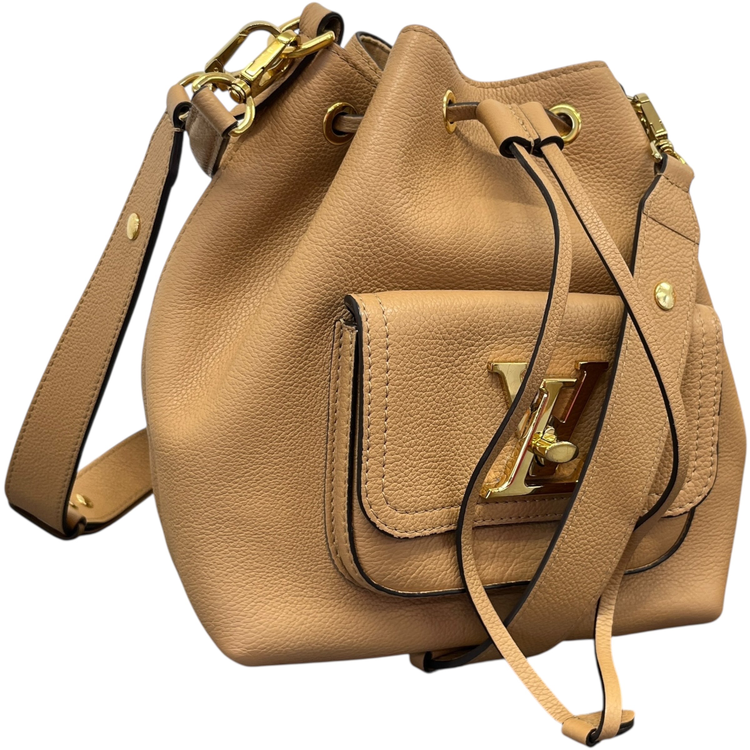 Women's Lock Me Bucket Bag Beige
