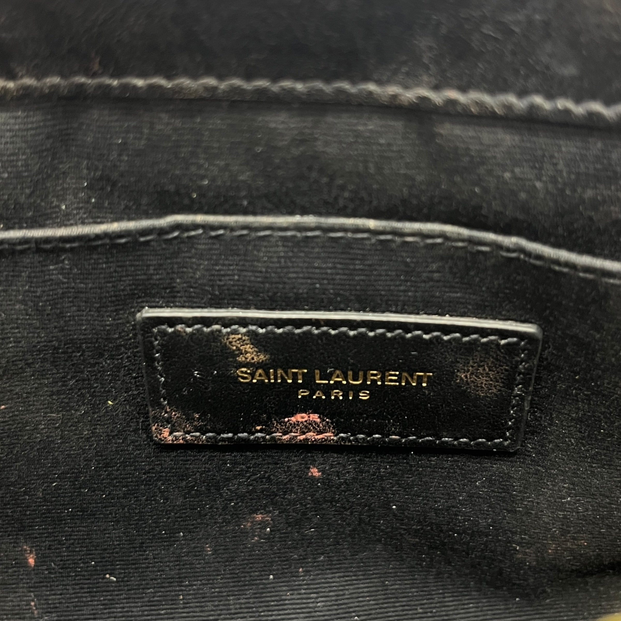 Women's Cassandre Matelassé Pouch Clutch Black