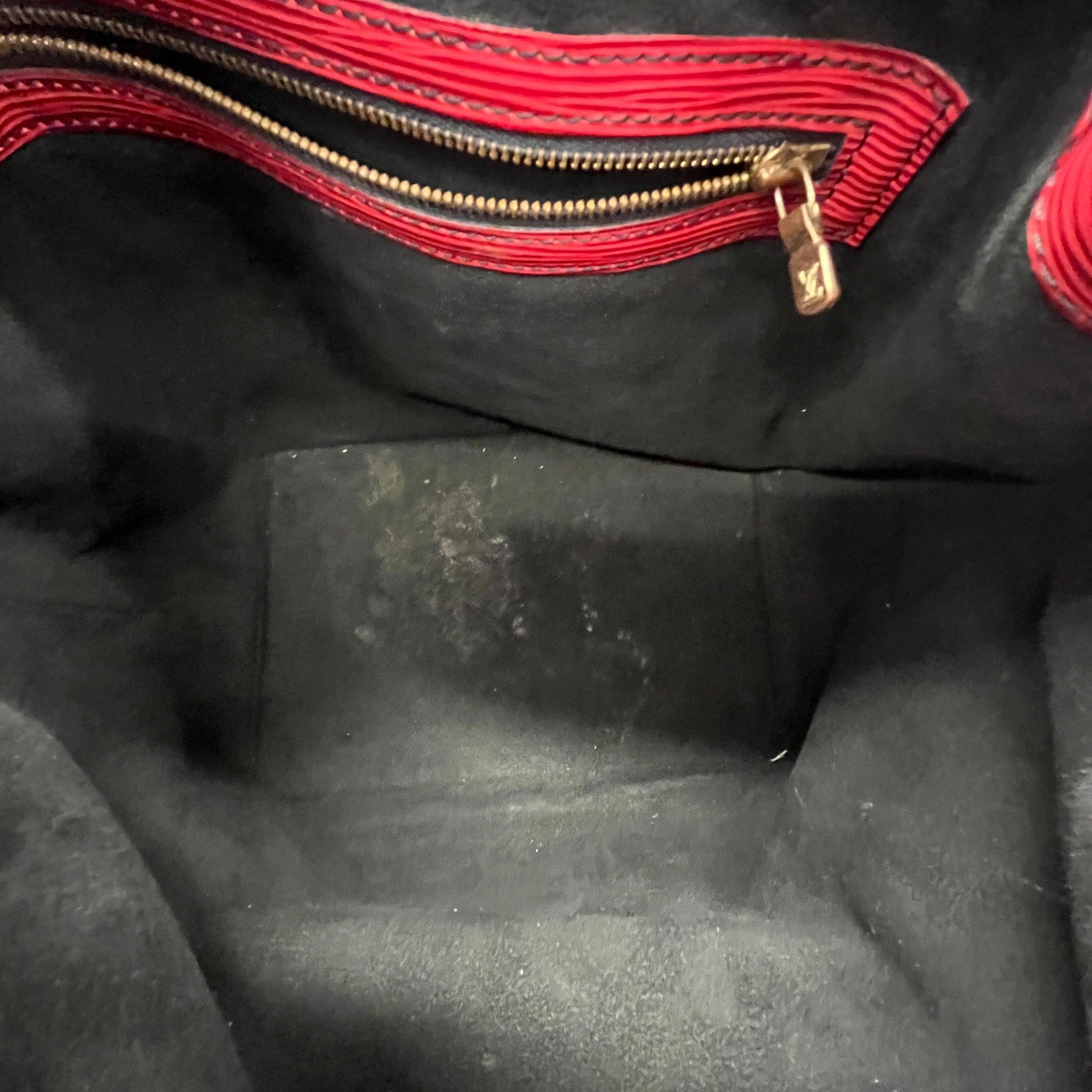 Women's Epi Petit Noe Bag Red