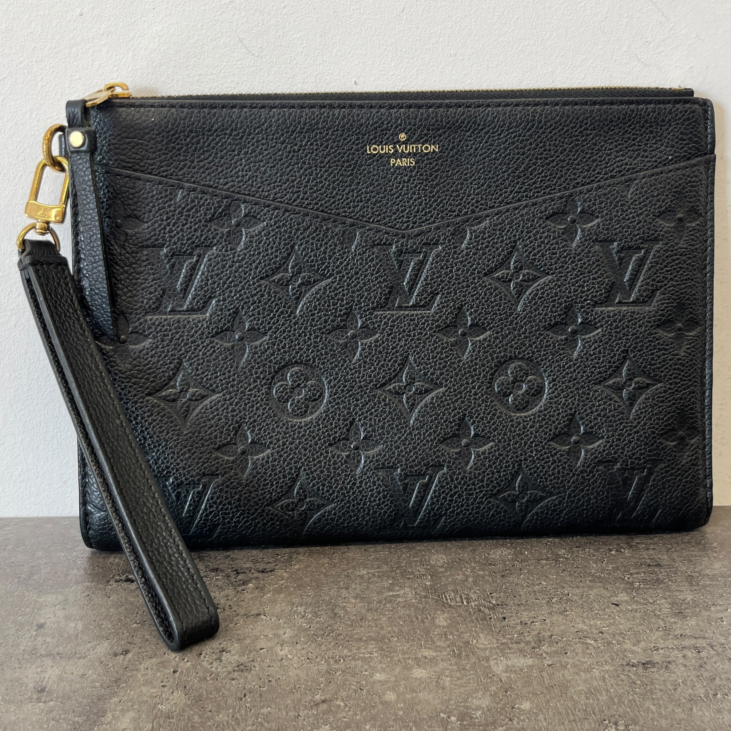 Women's Monogram Empreinte Pouchette Mm Pouch Black