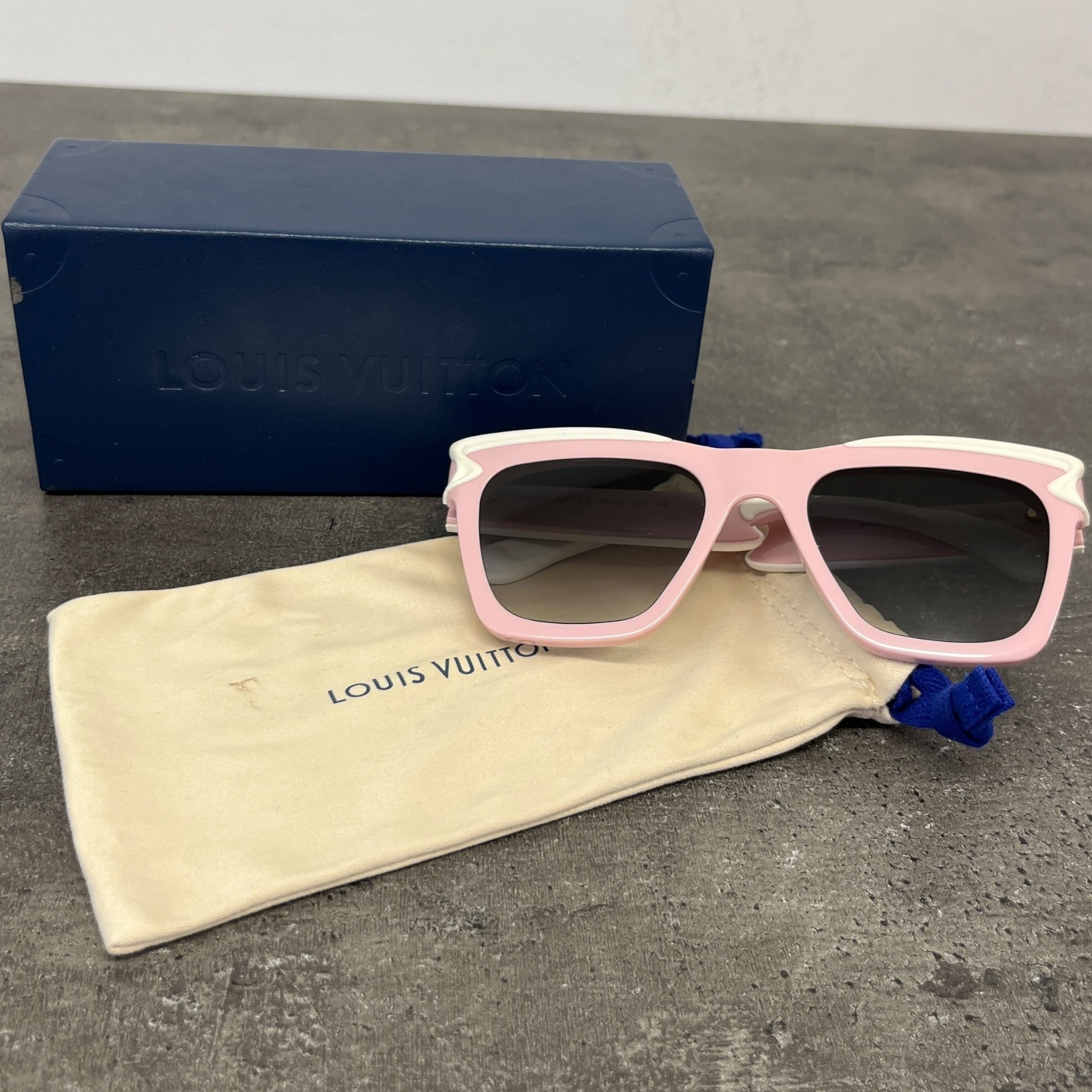 Women's Z1301W Logo Sunglasses Pink