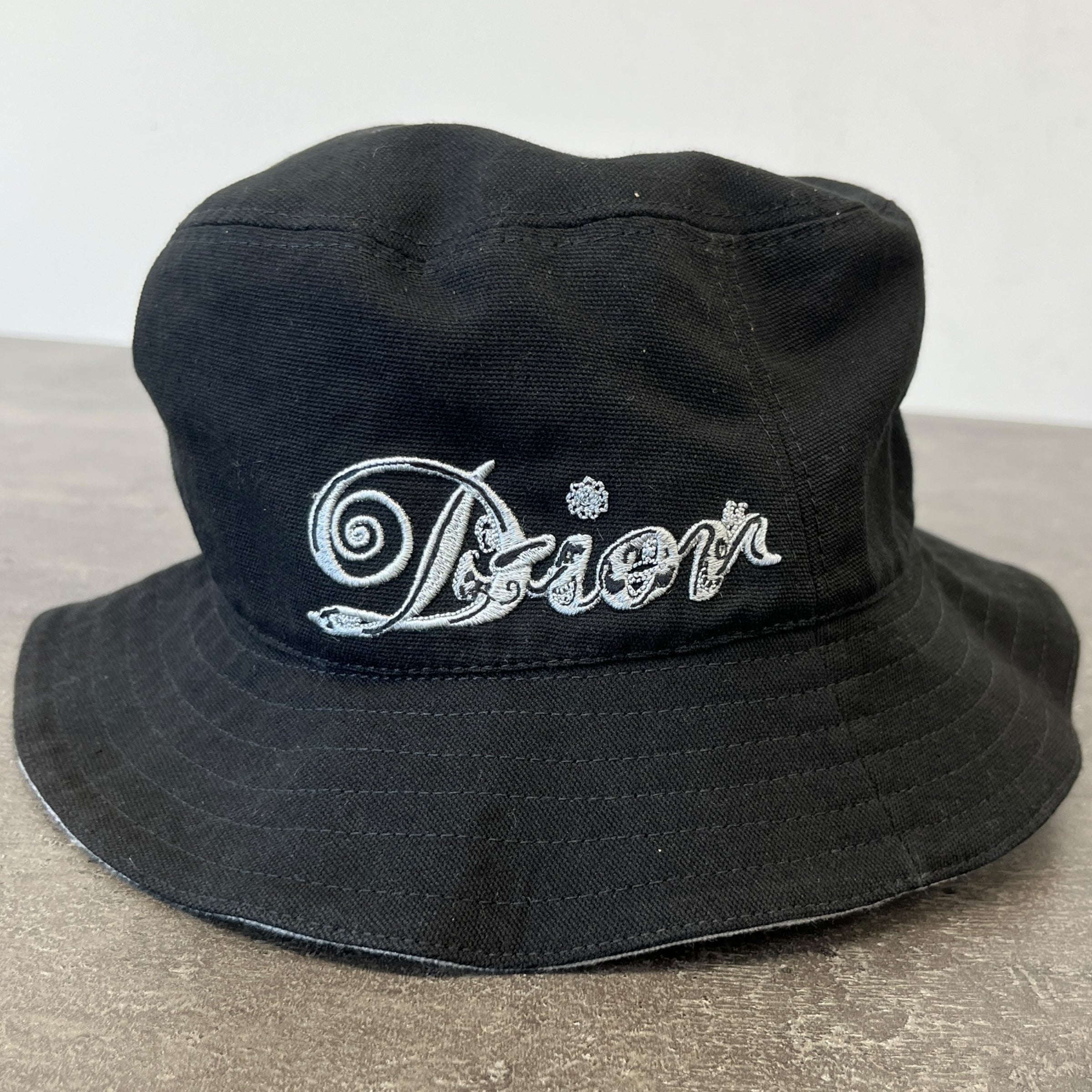 Men's Embroidered Logo Bucket Hat Black Size S