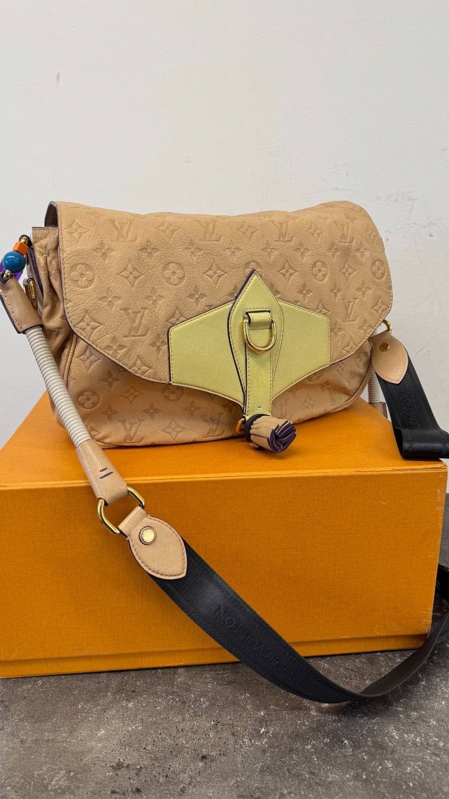 Women's Monogram Underground Messenger Bag Nude