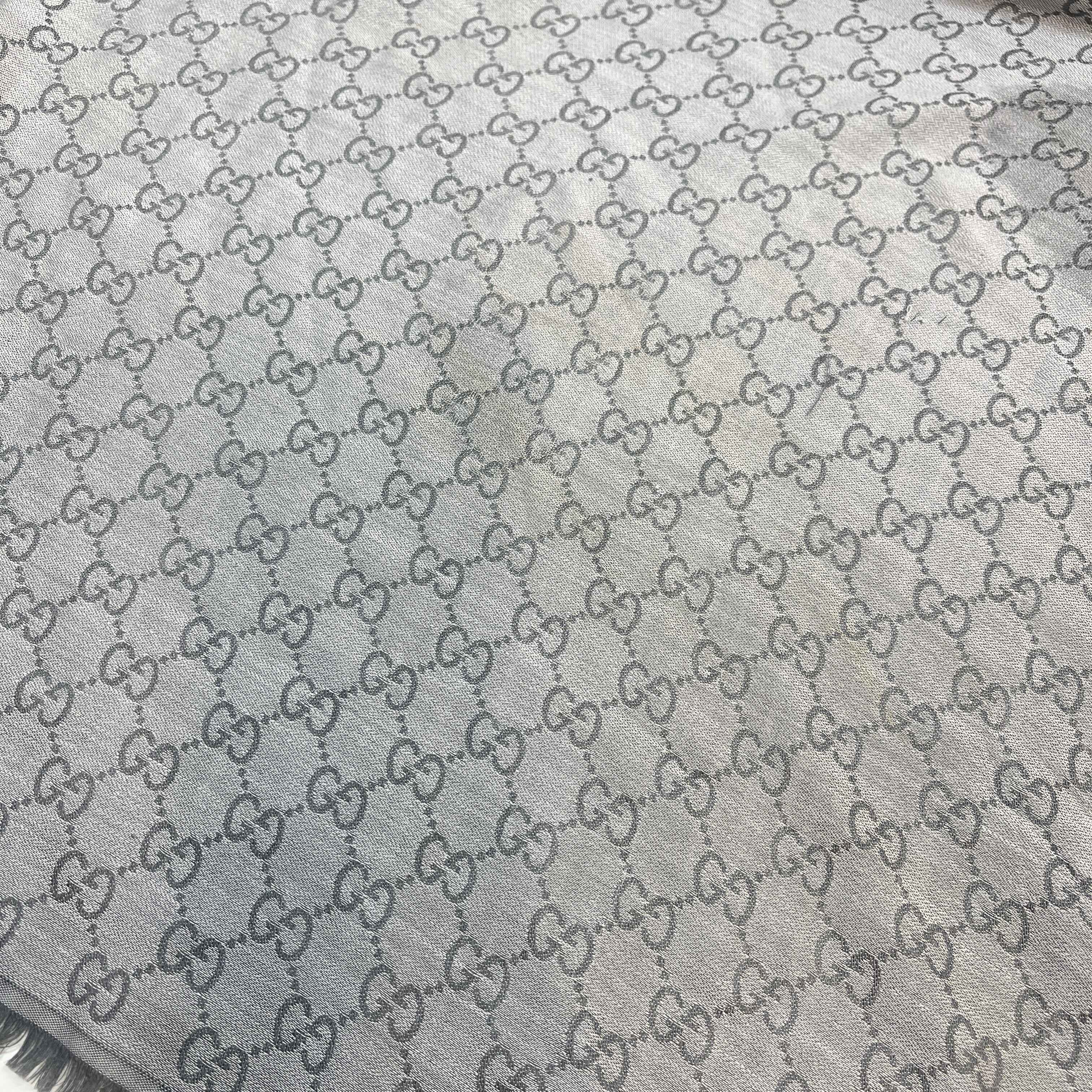 Women's Gg Supreme Shawl Grey