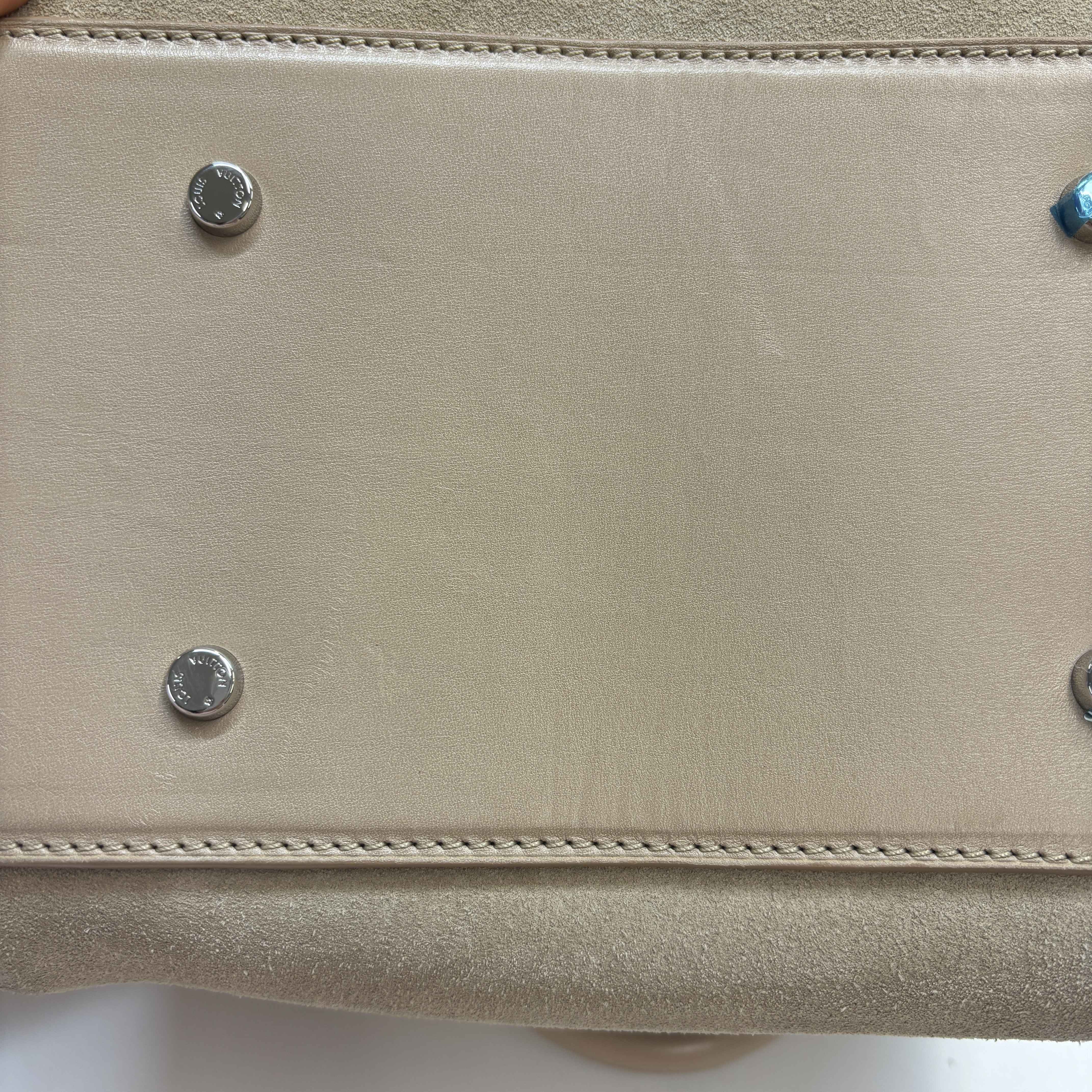 Women's Suede Cubic Illusion Fleur Speed Bag Beige