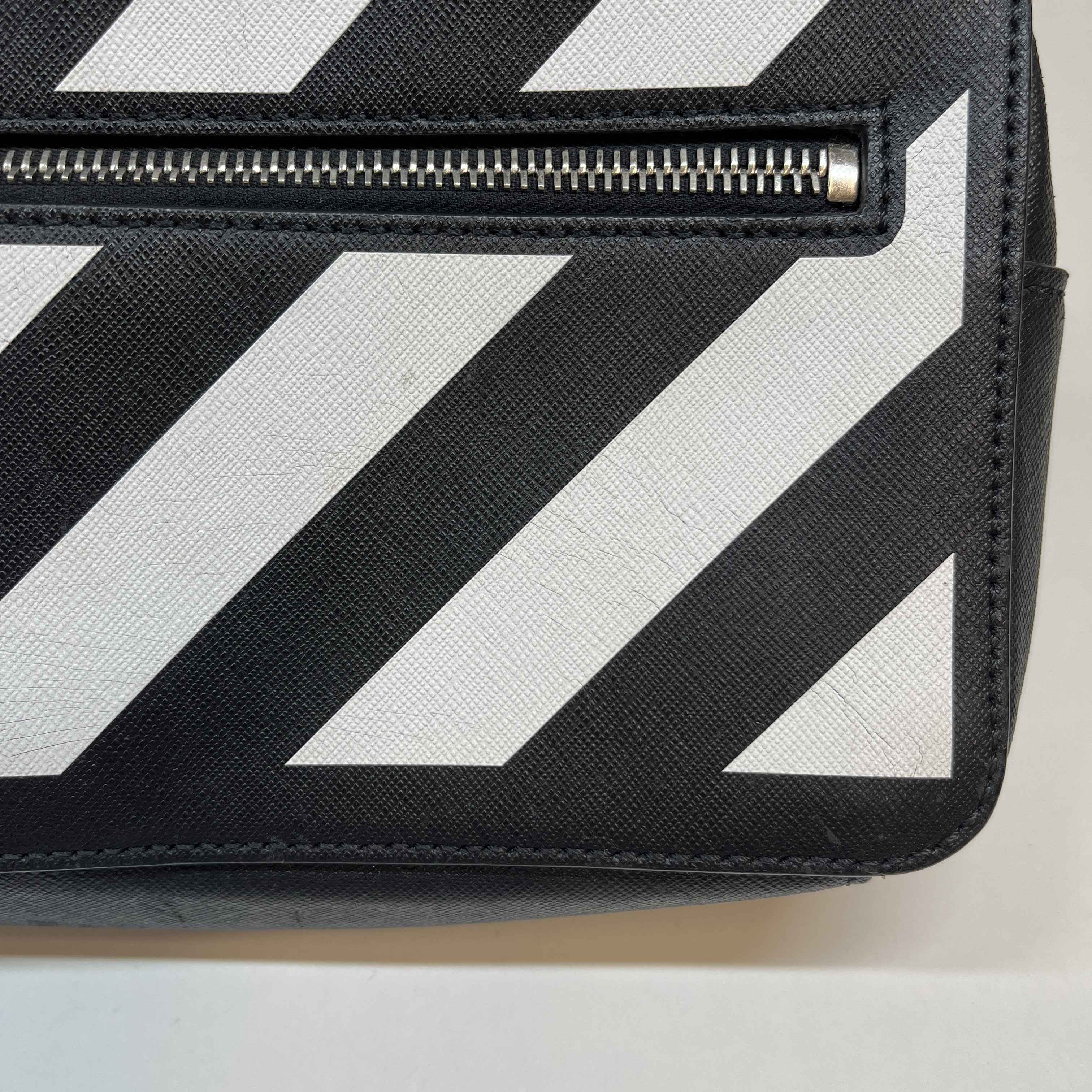 Men's Binder Diagonal Clutch Black