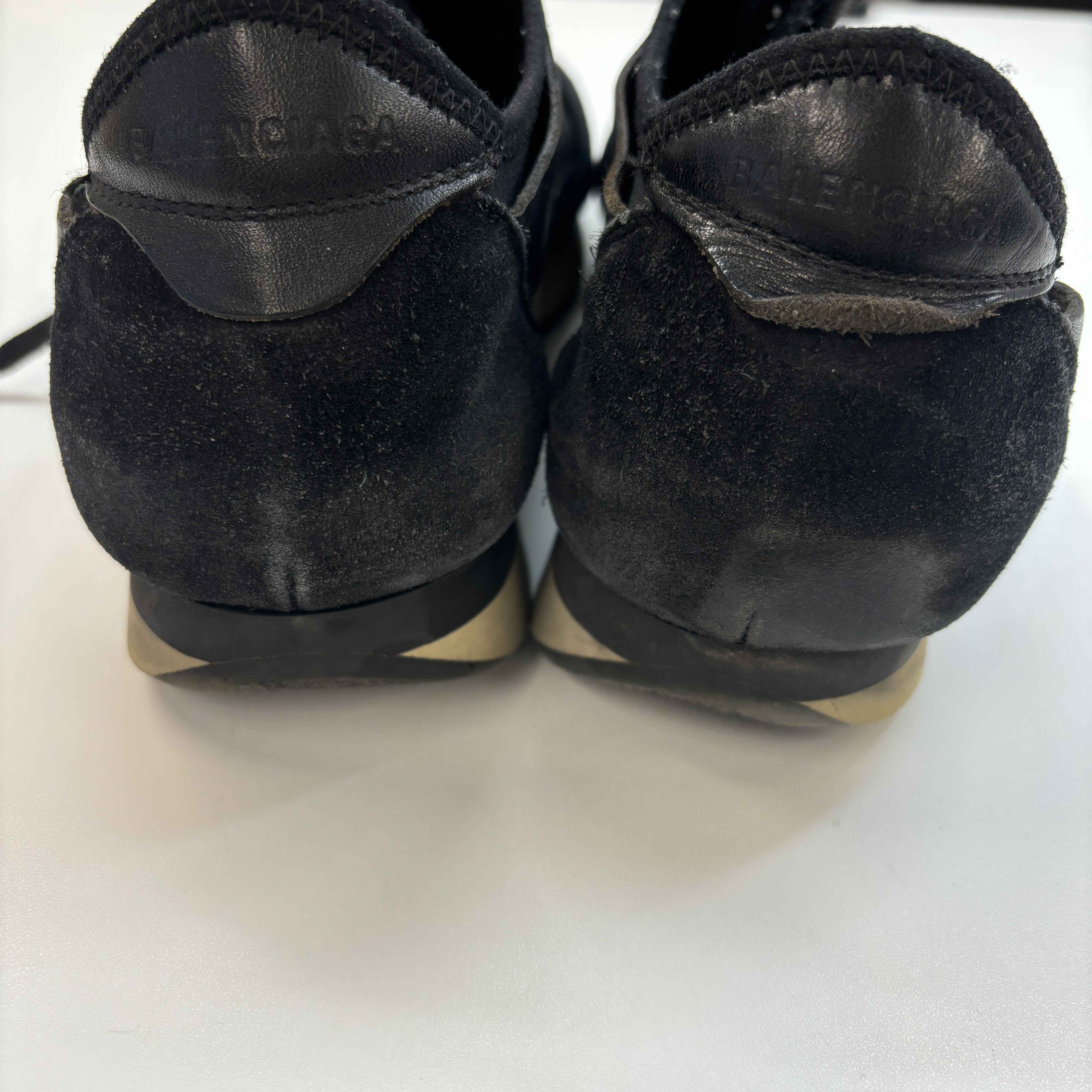 Men's Race Runner Low Trainers Black Size EU 41 / UK 7